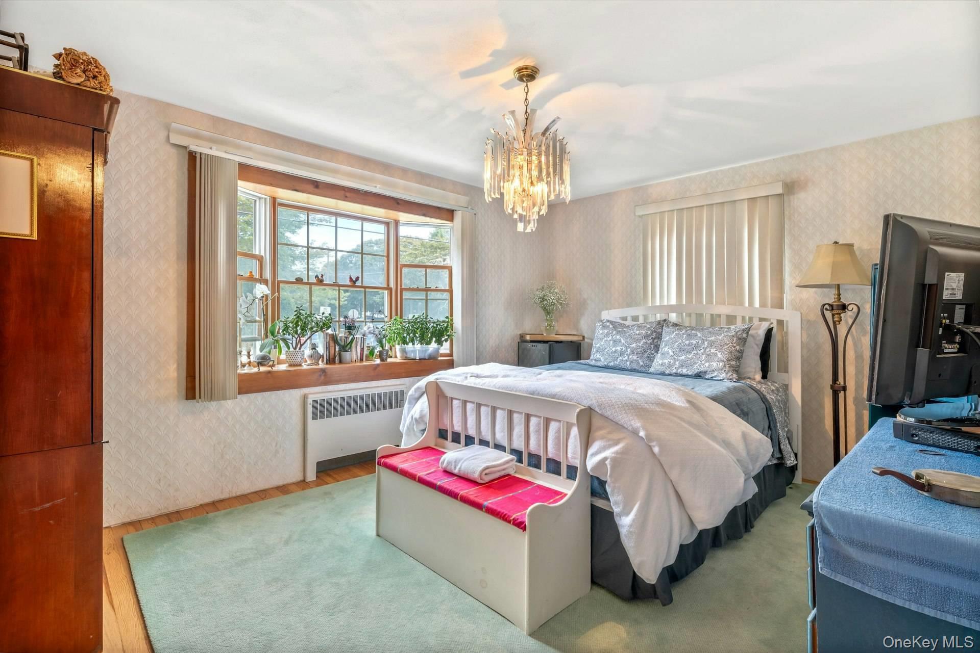 70 Fanning Avenue, Hampton Bays, NY 11946