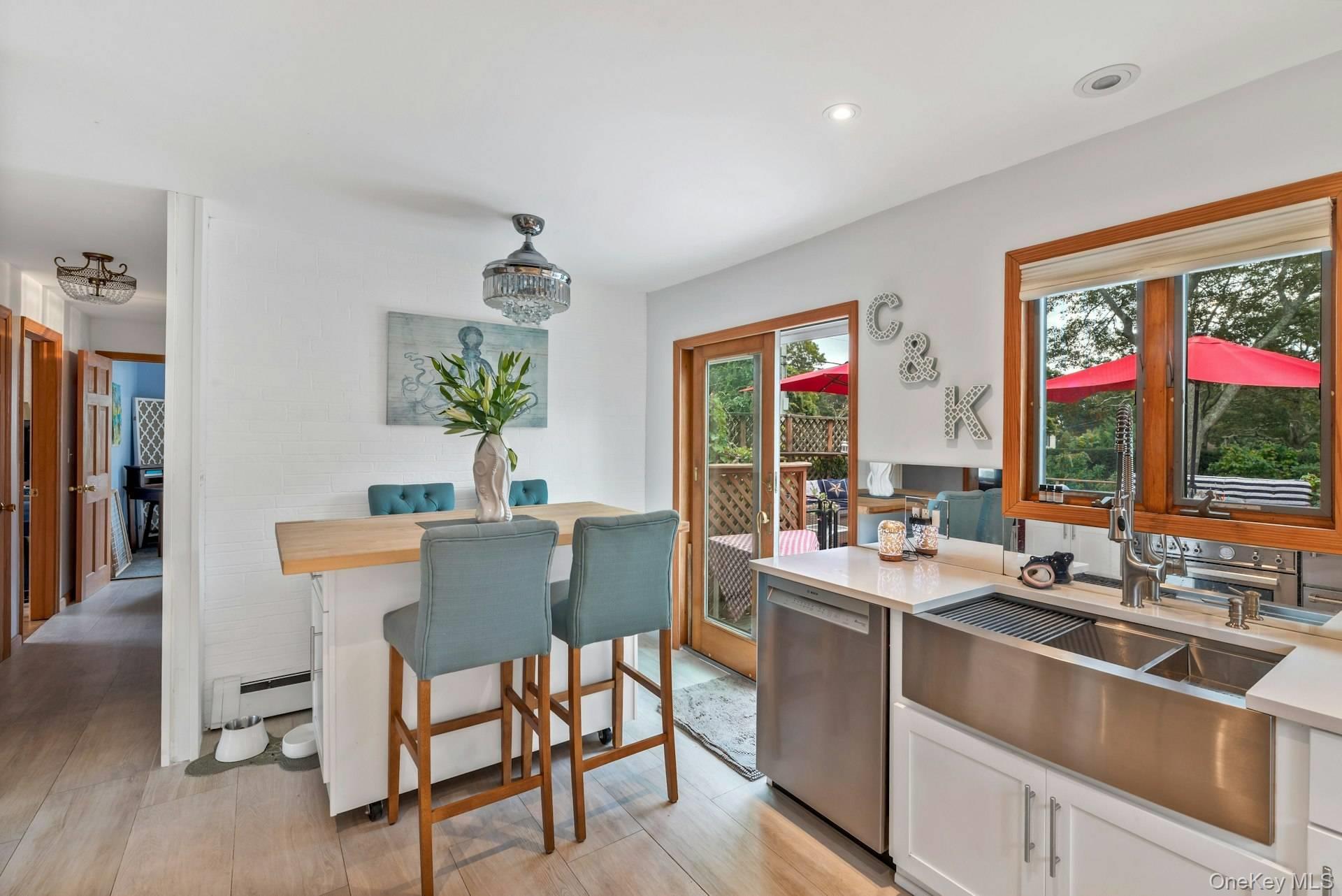 70 Fanning Avenue, Hampton Bays, NY 11946