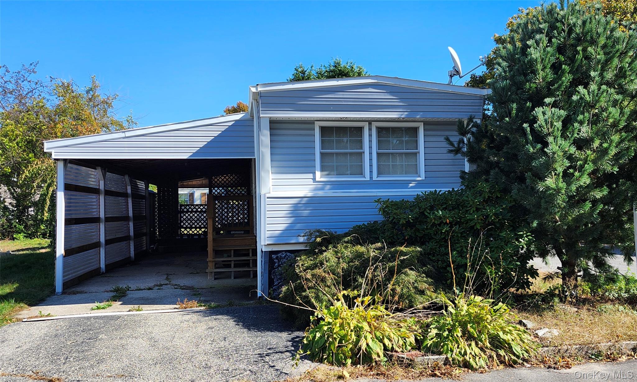 75 Minuteman Drive, Bohemia, NY 11716