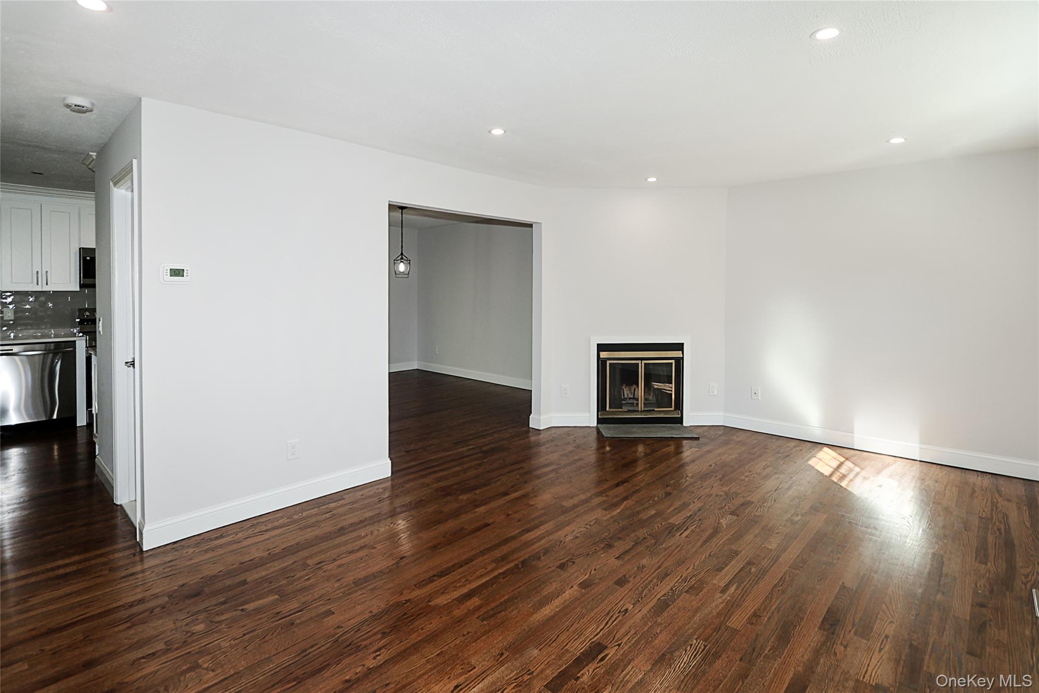 10 Smith, Yaphank, NY 11980