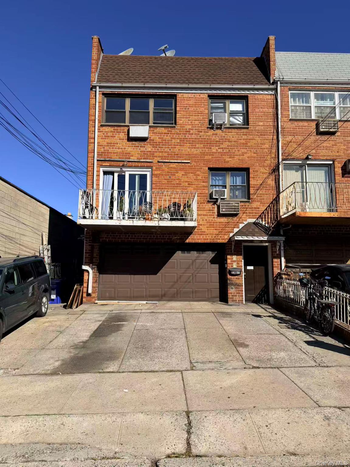 5907 59th Drive, Maspeth, NY 11378