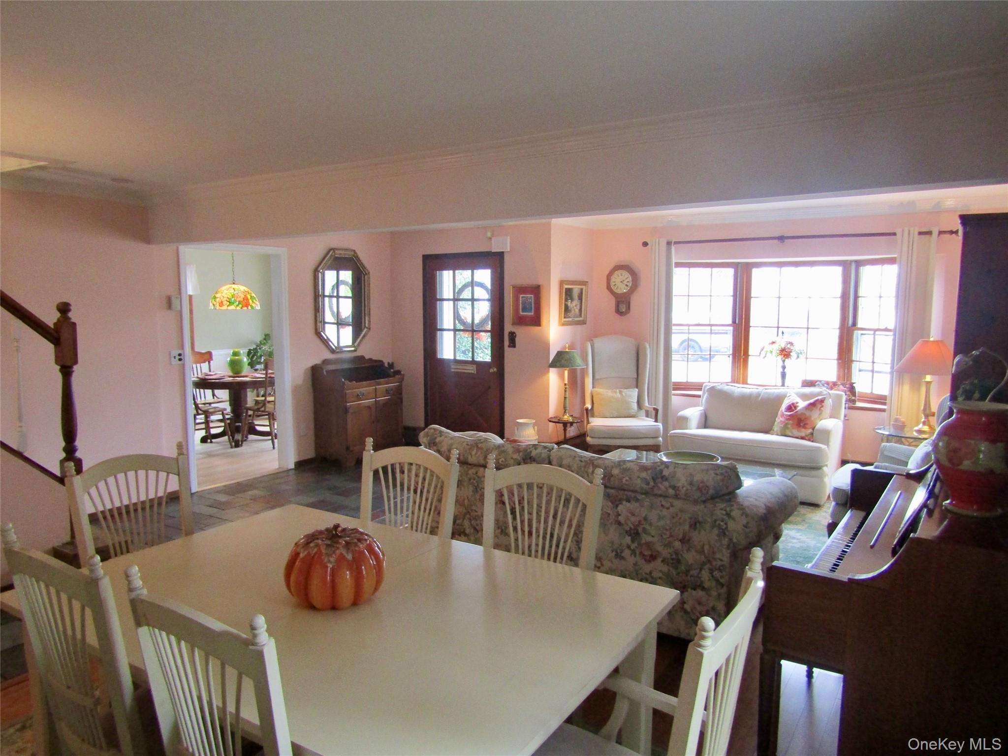 25 Pinetree Lane, Levittown, NY 11756