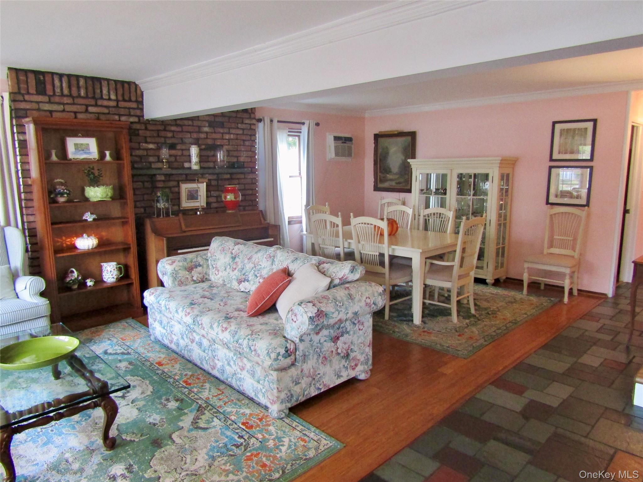 25 Pinetree Lane, Levittown, NY 11756