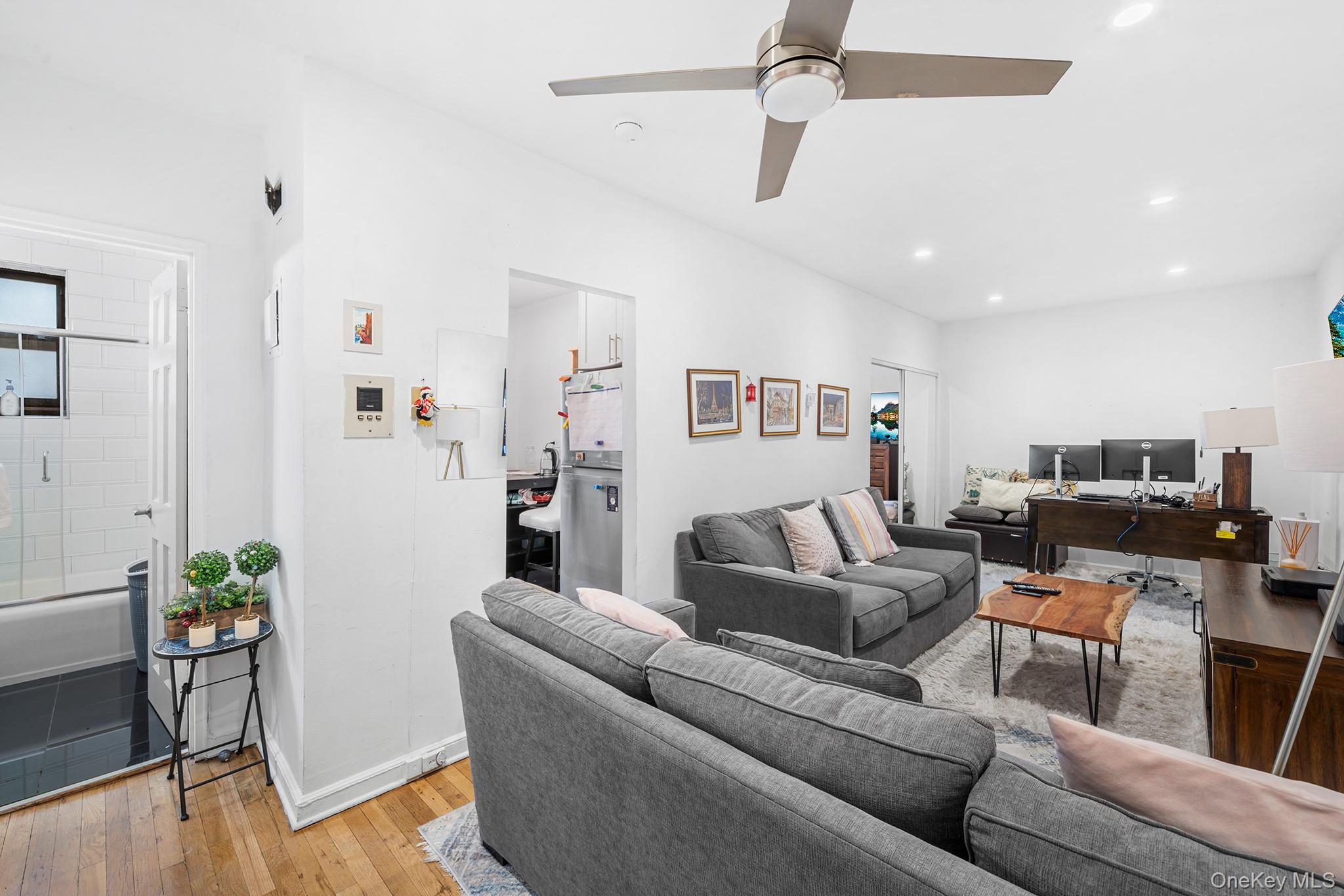 7111 Yellowstone # 5M, Forest Hills, NY 11375