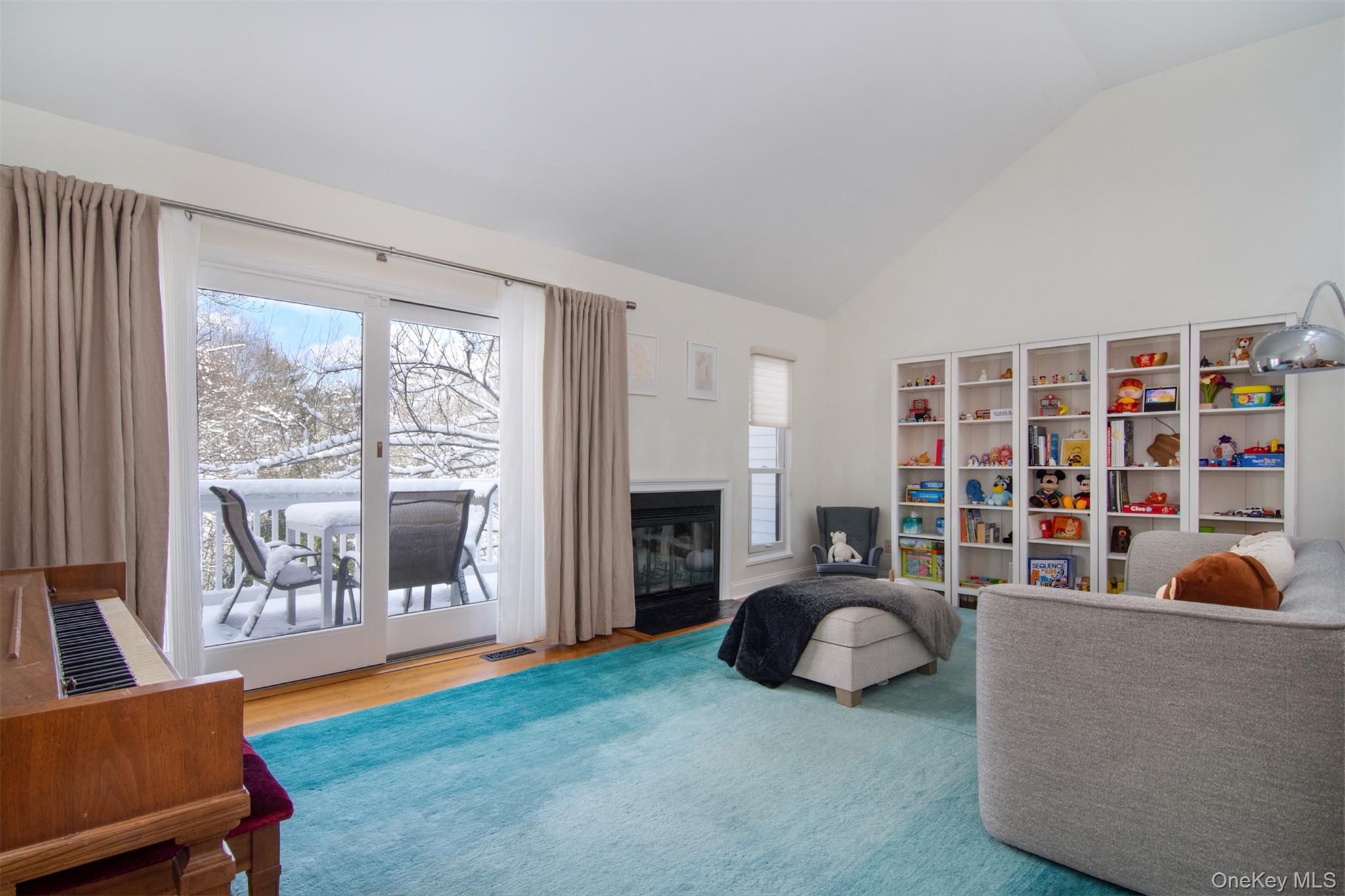 110 Valleyview Road, Irvington, NY 10533