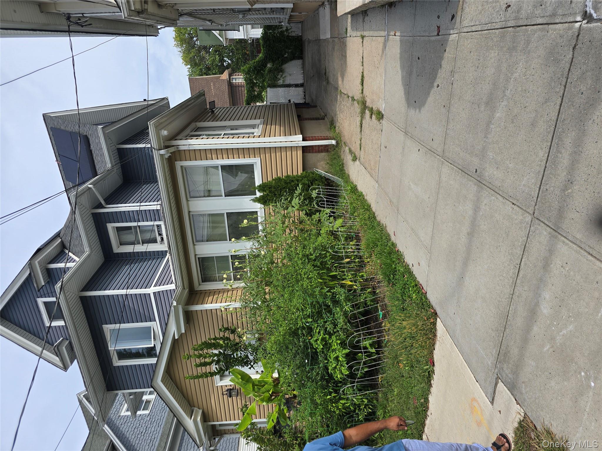 8765 95th Street, Woodhaven, NY 11421