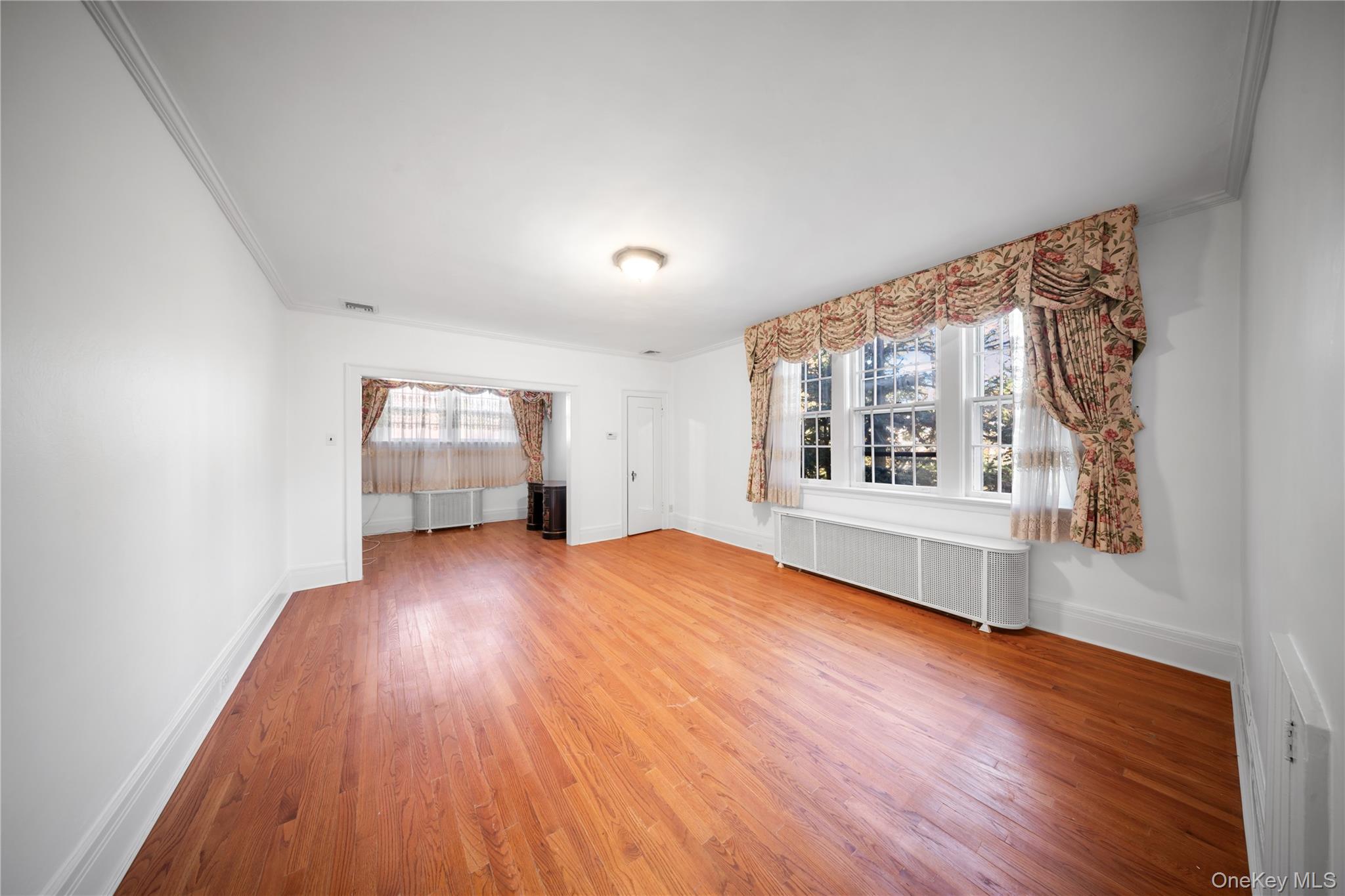 83 Dartmouth Street, Forest Hills, NY 11375