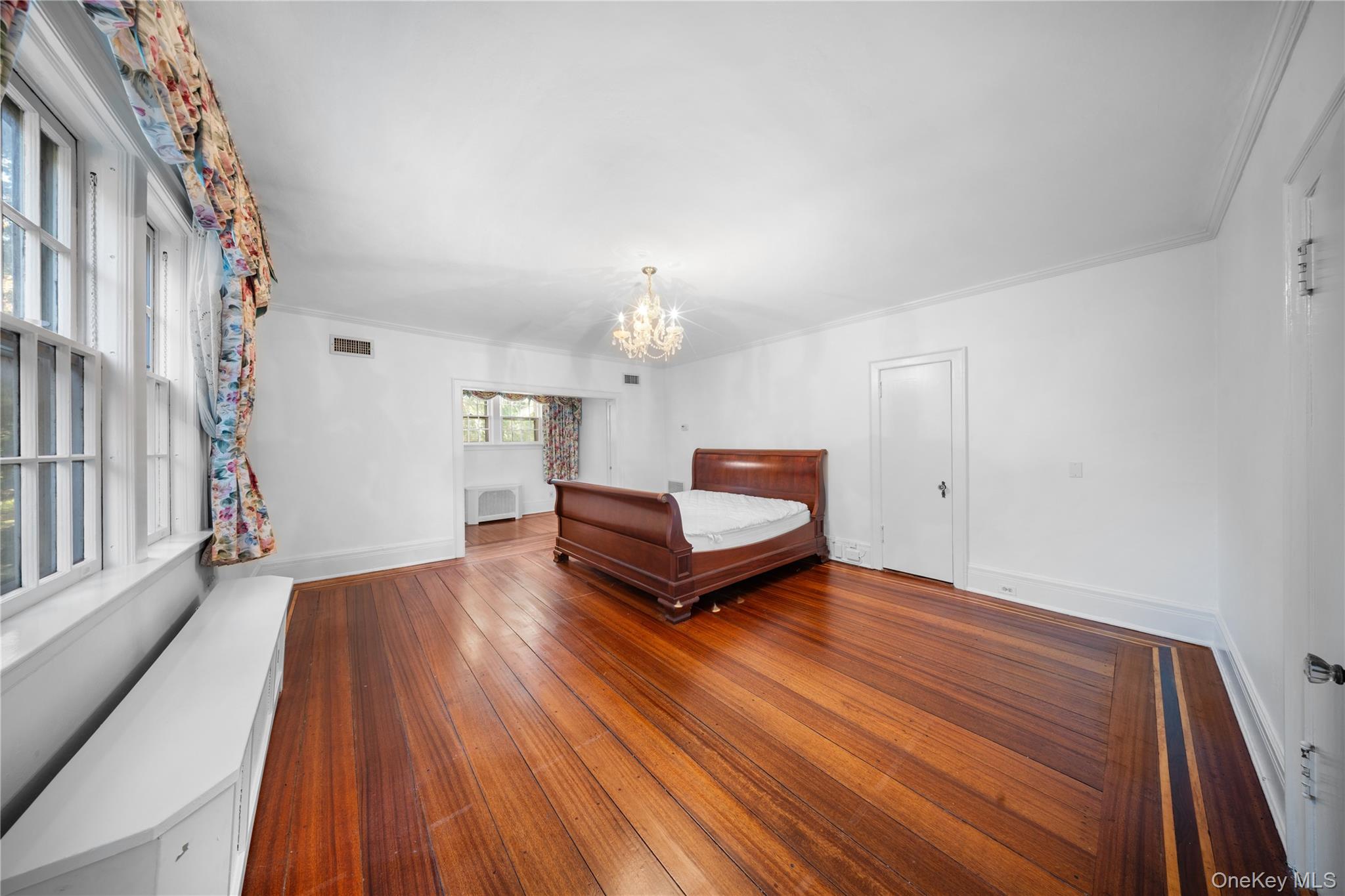 83 Dartmouth Street, Forest Hills, NY 11375