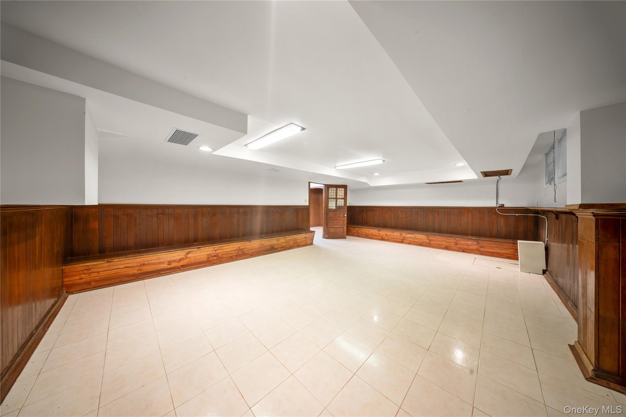 83 Dartmouth Street, Forest Hills, NY 11375