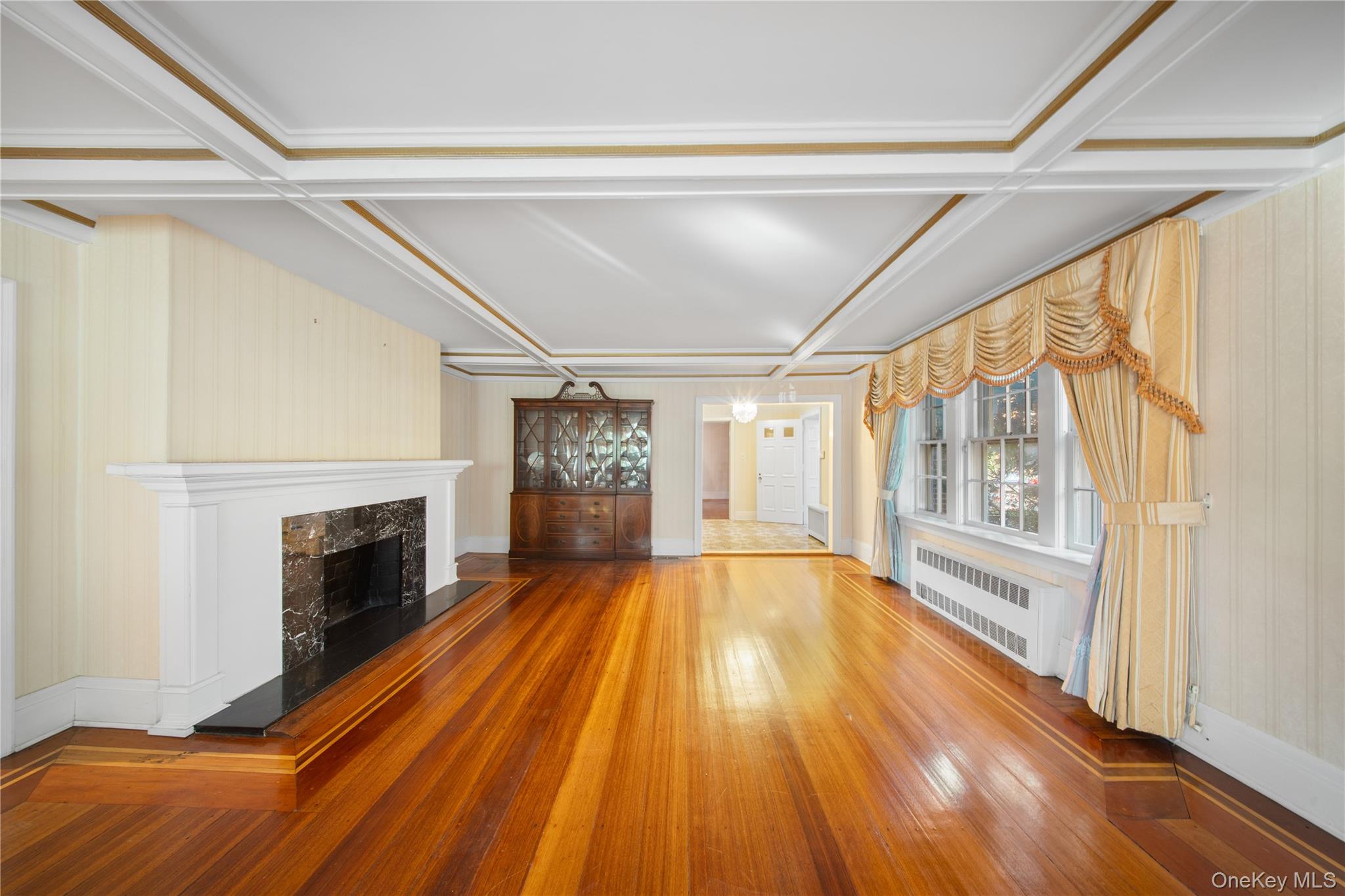 83 Dartmouth Street, Forest Hills, NY 11375