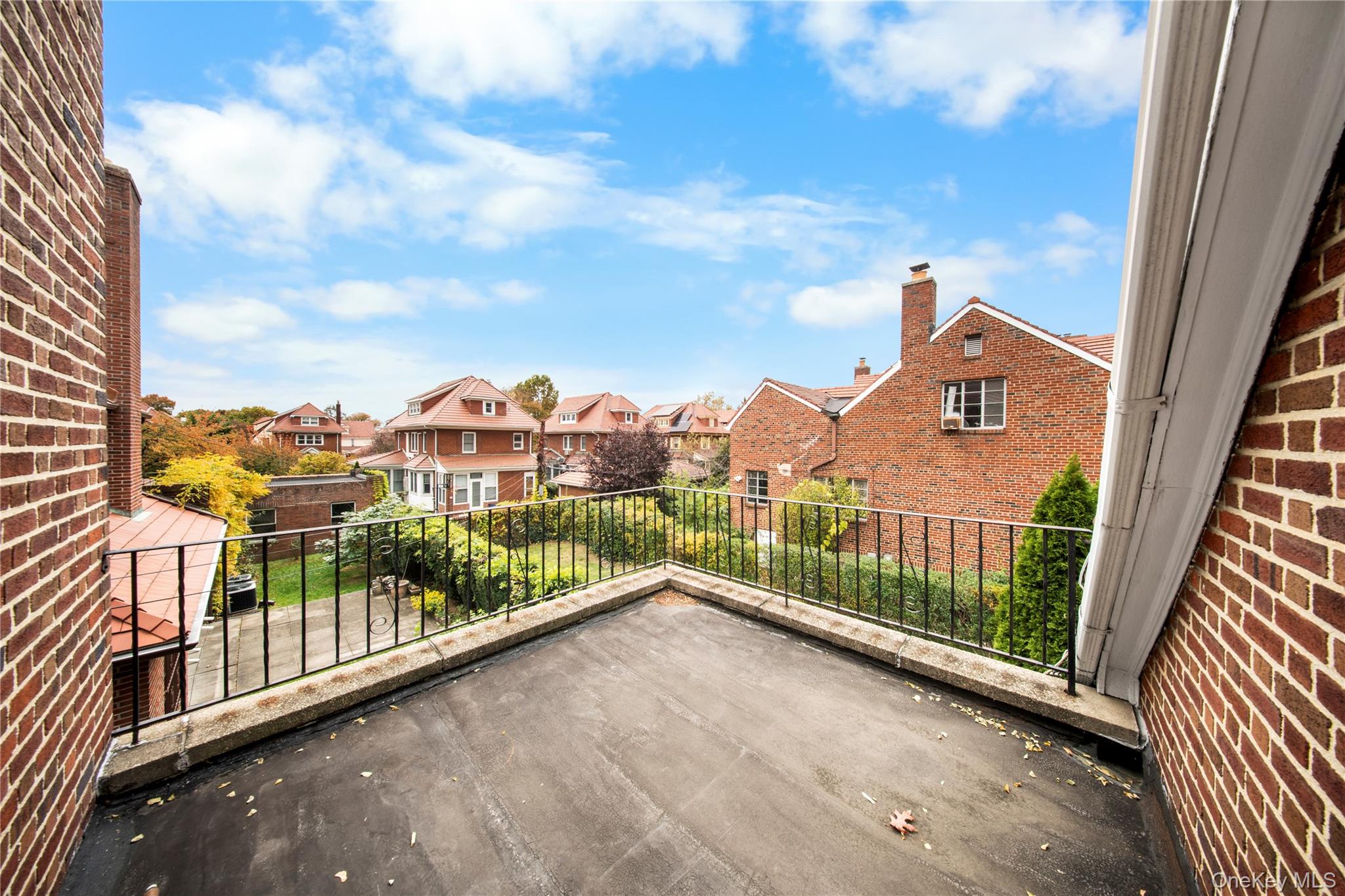 83 Dartmouth Street, Forest Hills, NY 11375