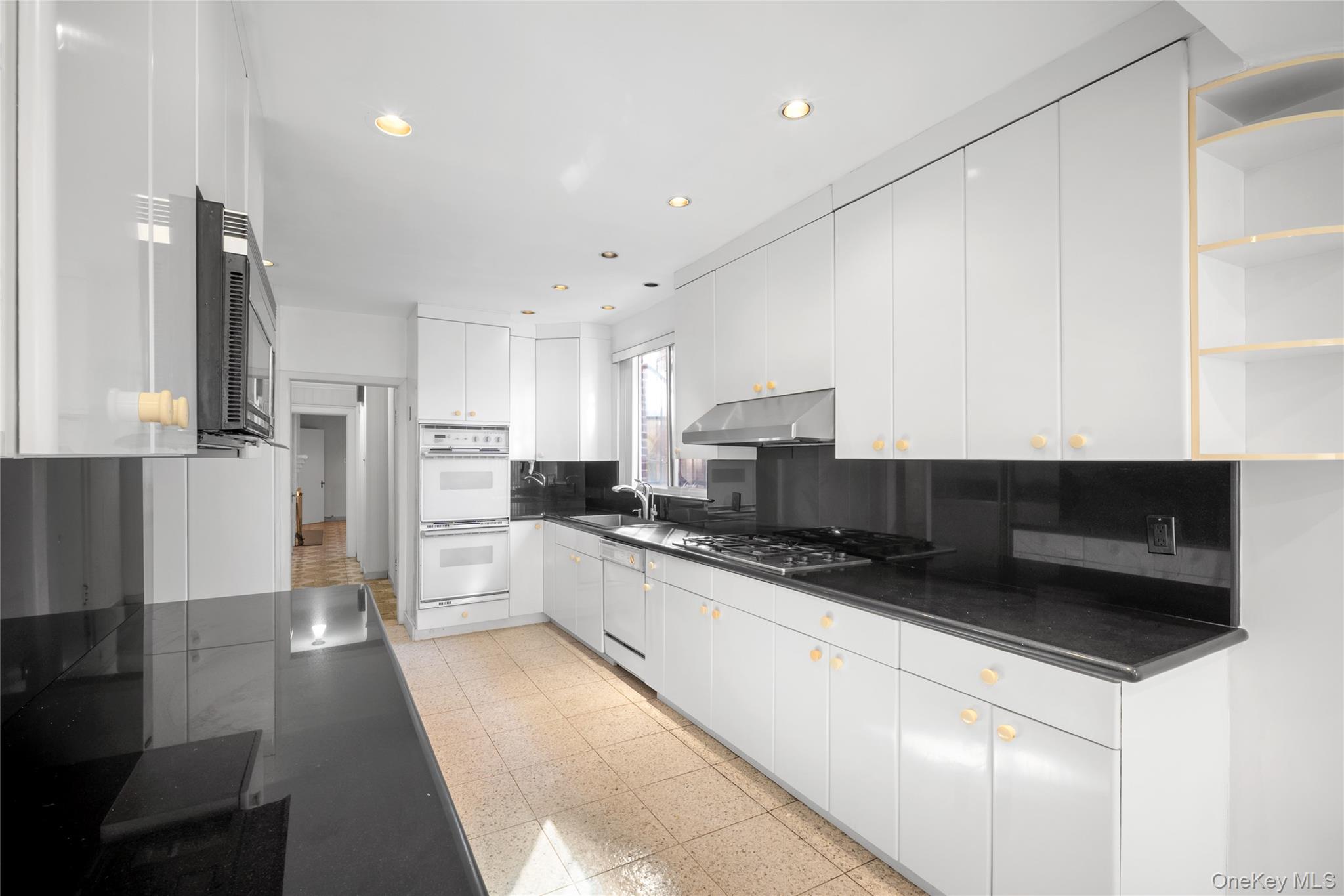 83 Dartmouth Street, Forest Hills, NY 11375