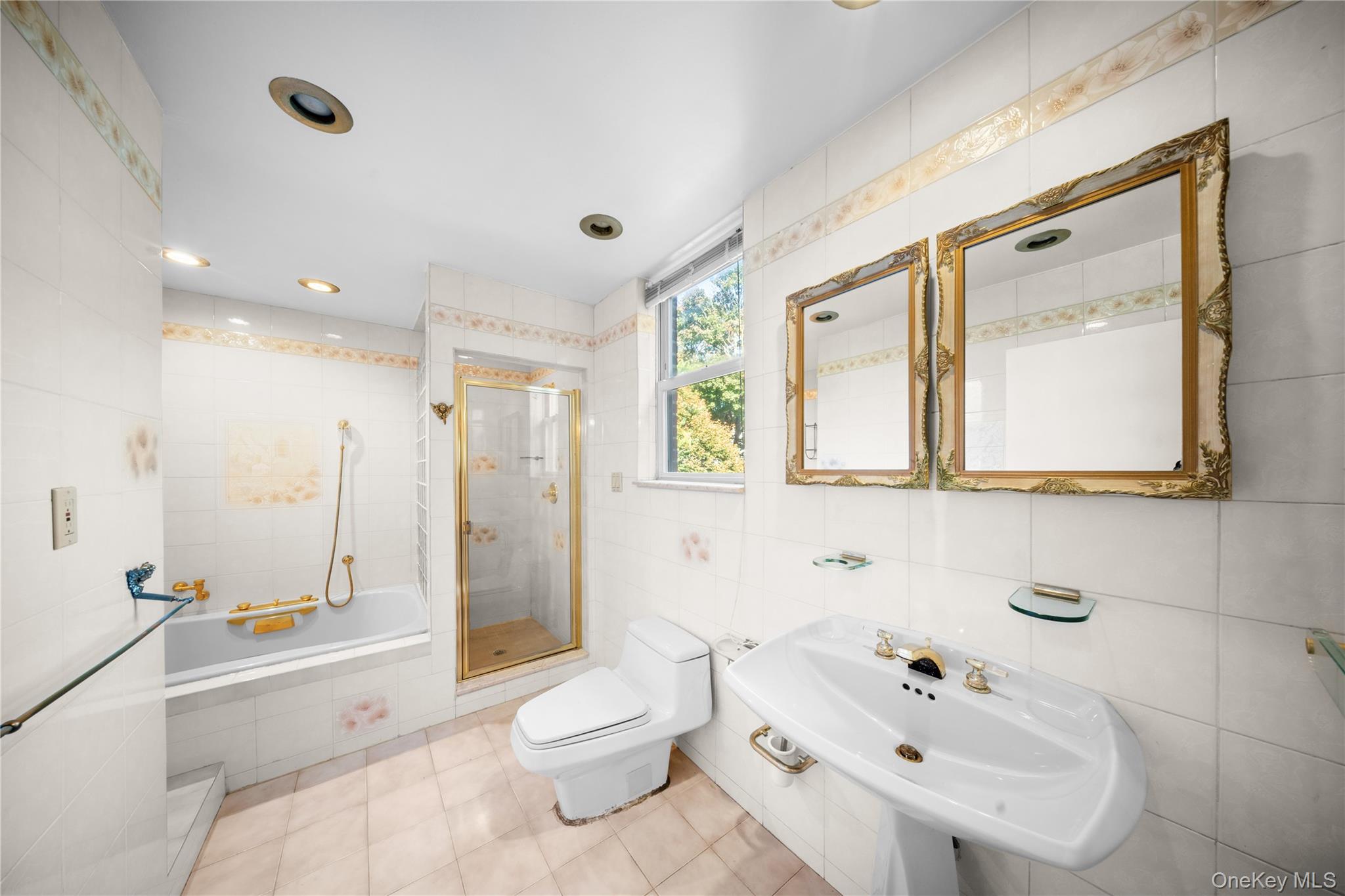 83 Dartmouth Street, Forest Hills, NY 11375