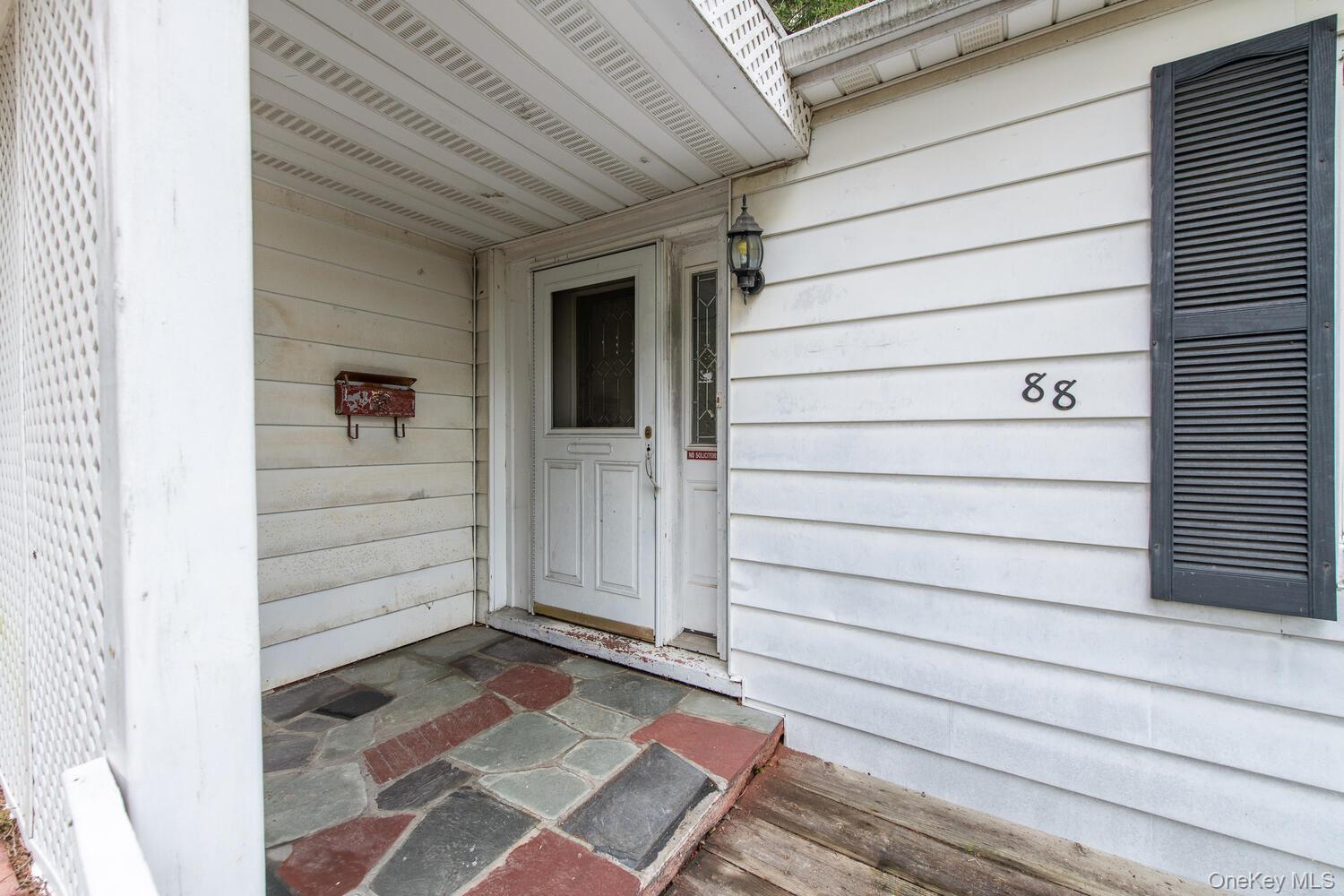 88 Buckingham Avenue, Poughkeepsie, NY 12601