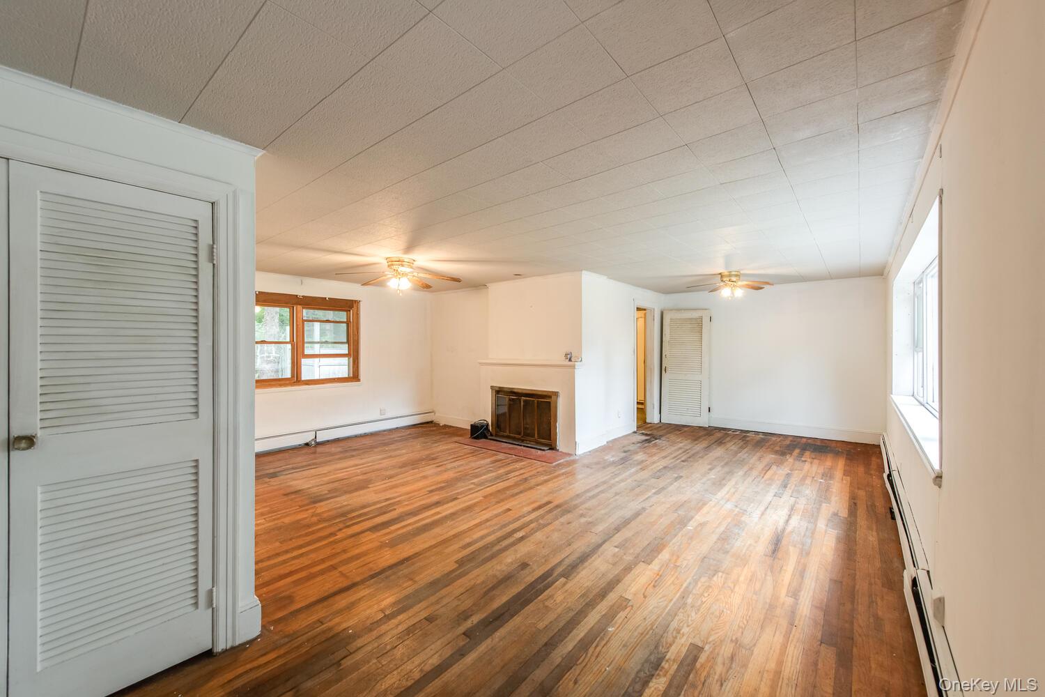 88 Buckingham Avenue, Poughkeepsie, NY 12601