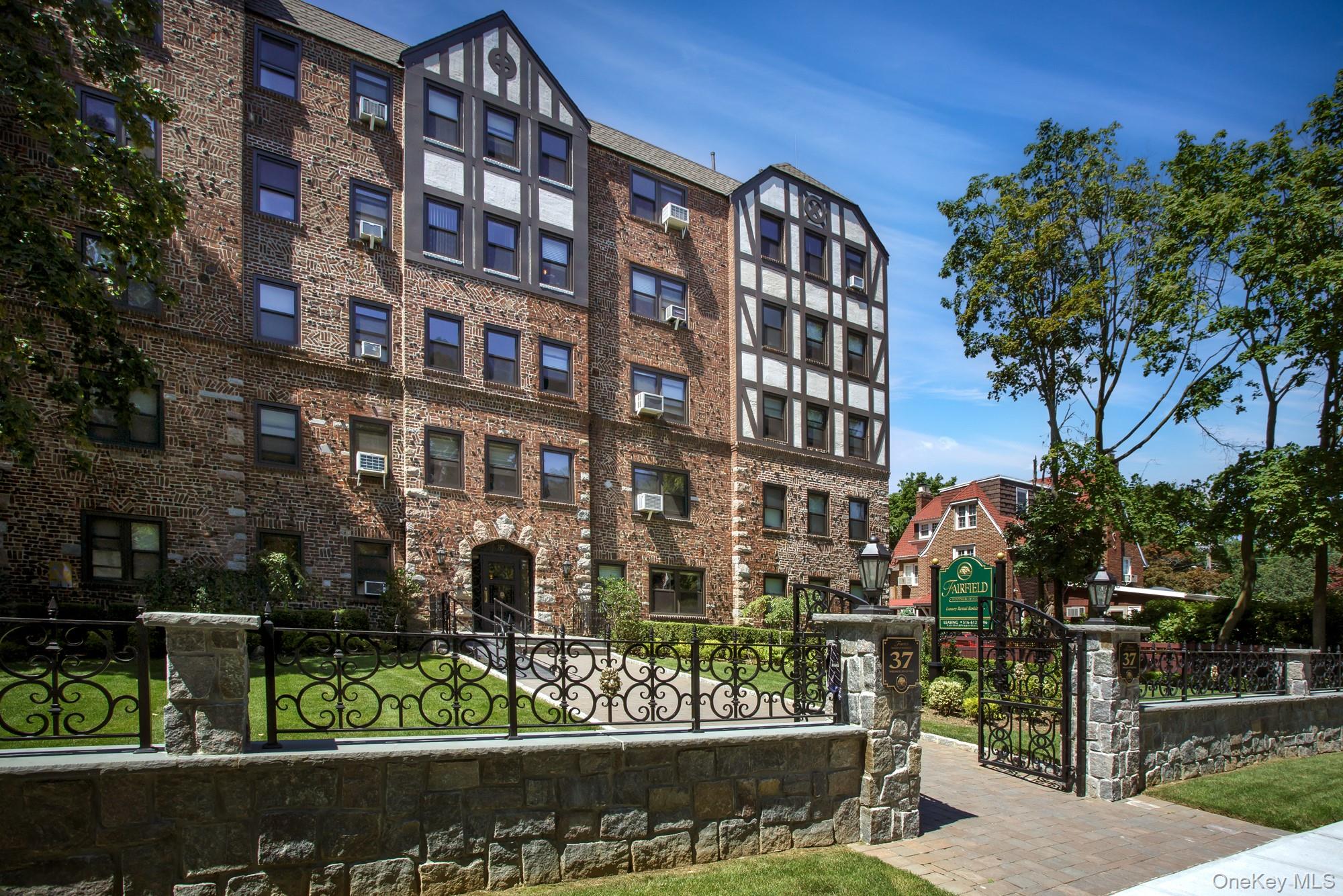 37 Woodmere Boulevard # 3F, Woodmere, NY 11598