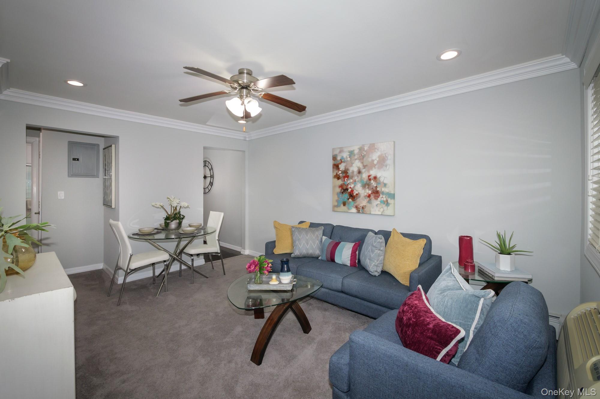 40 Broadway # C02, Amityville, NY 11701