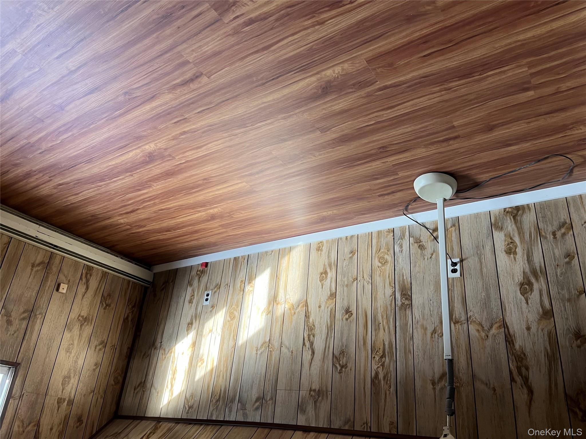 191 Acre Lane, Hicksville, NY 11801