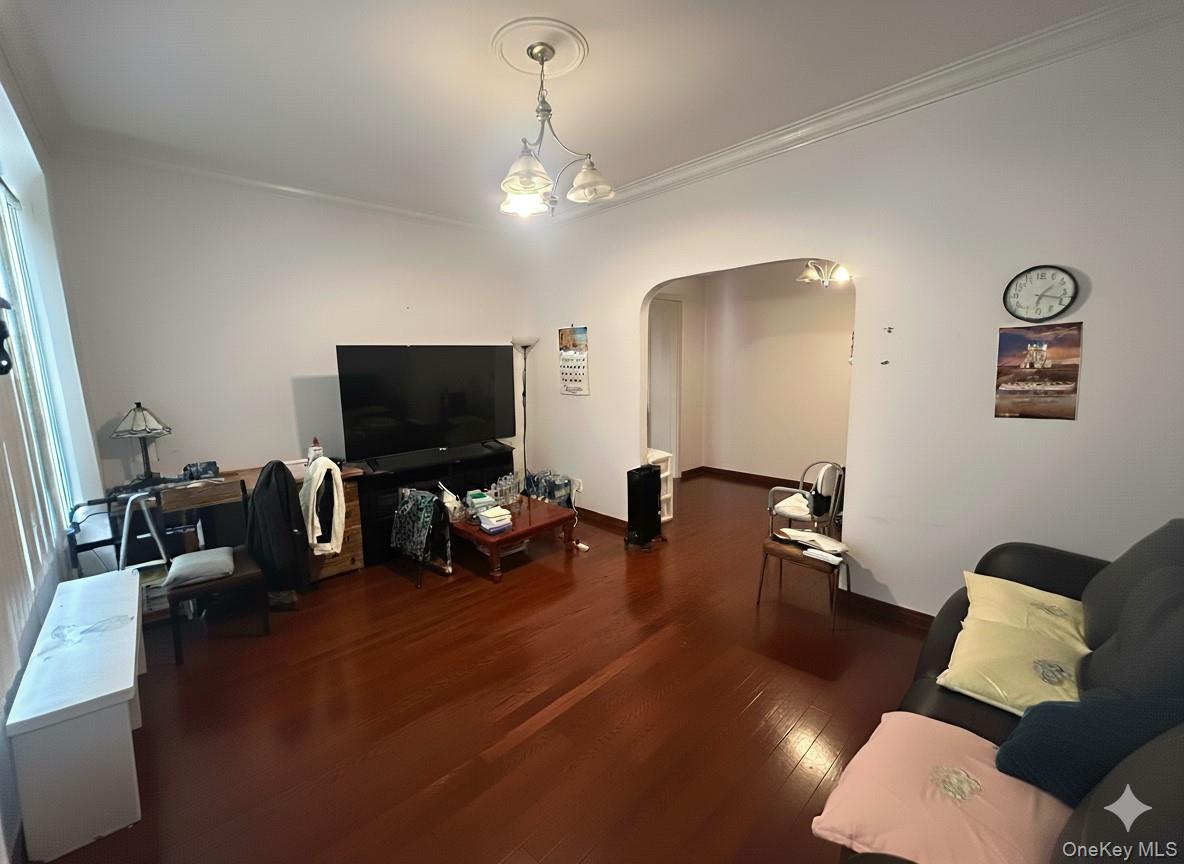 50-29 39th Place, Long Island City, NY 11104