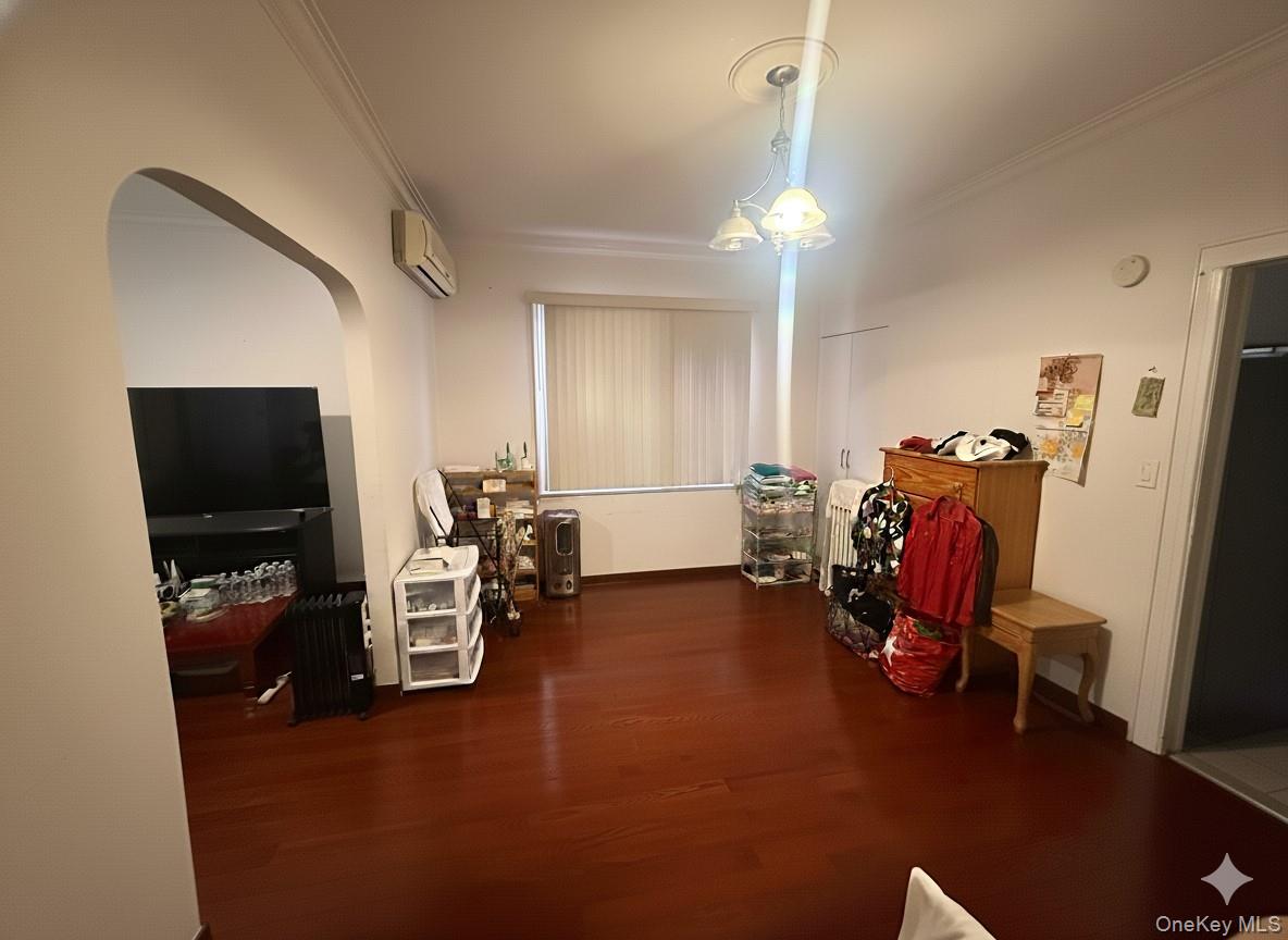 50-29 39th Place, Long Island City, NY 11104