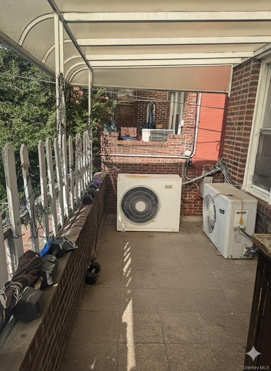 50-29 39th Place, Long Island City, NY 11104