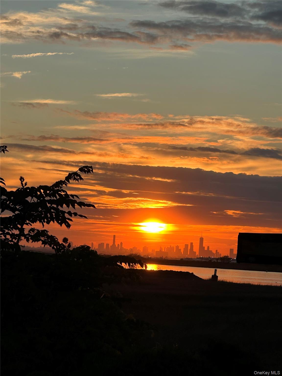 26 Cheshire Road, Inwood, NY 11096