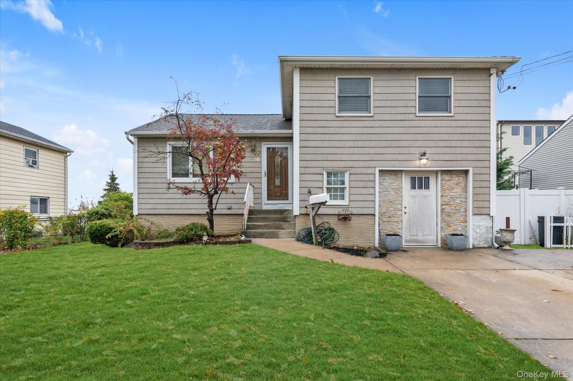 26 Cheshire Road, Inwood, NY 11096