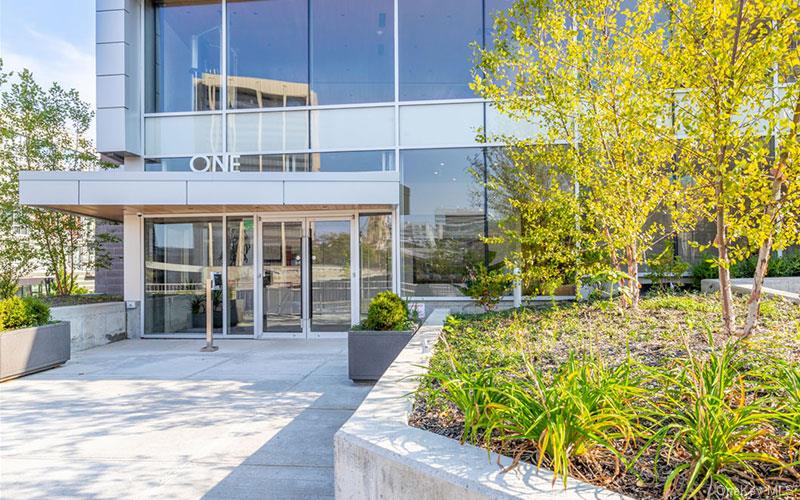 1 Dekalb Avenue # 406, White Plains, NY 10605