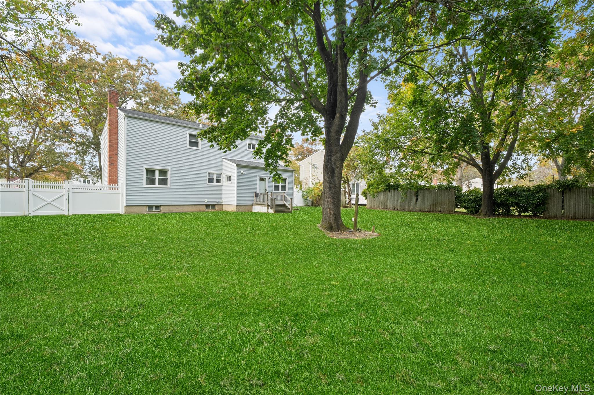 2129 Sycamore Avenue, Ronkonkoma, NY 11779