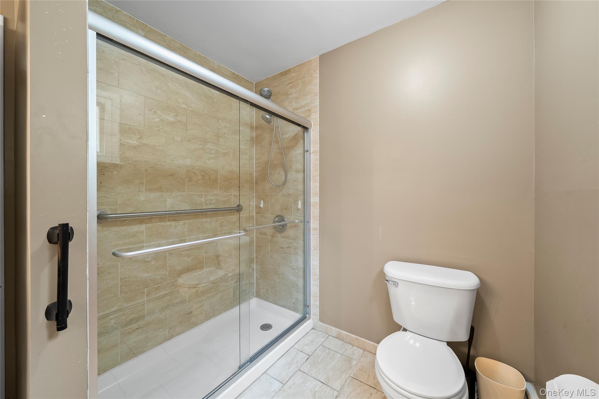 2129 Sycamore Avenue, Ronkonkoma, NY 11779