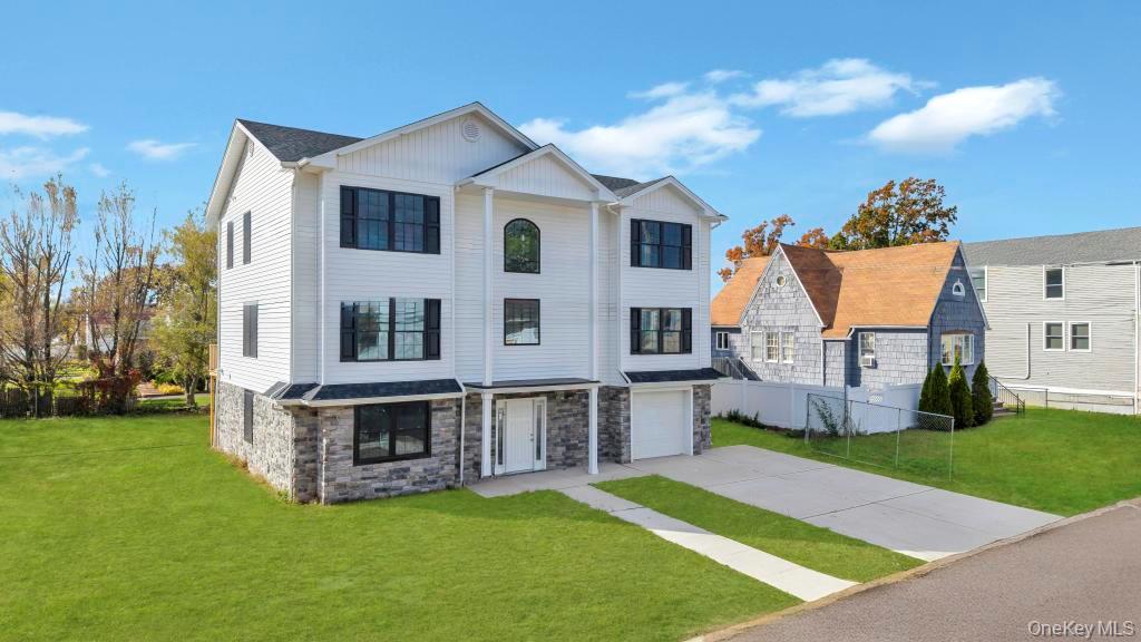 322 Miller Avenue, Freeport, NY 11520