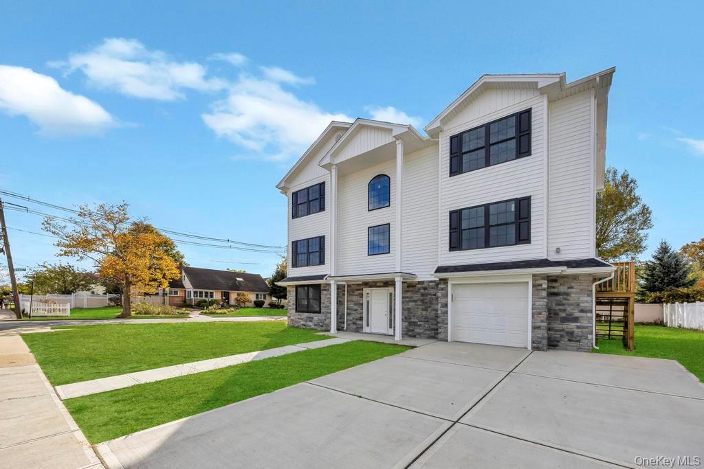 322 Miller Avenue, Freeport, NY 11520