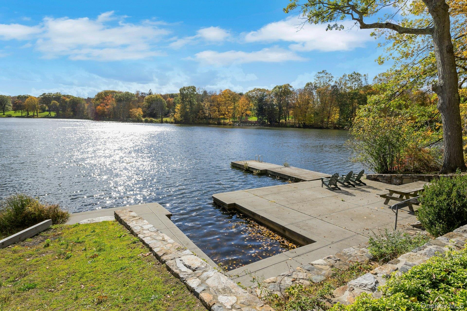 16 Old Wagon Road, Bedford Corners, NY 10549