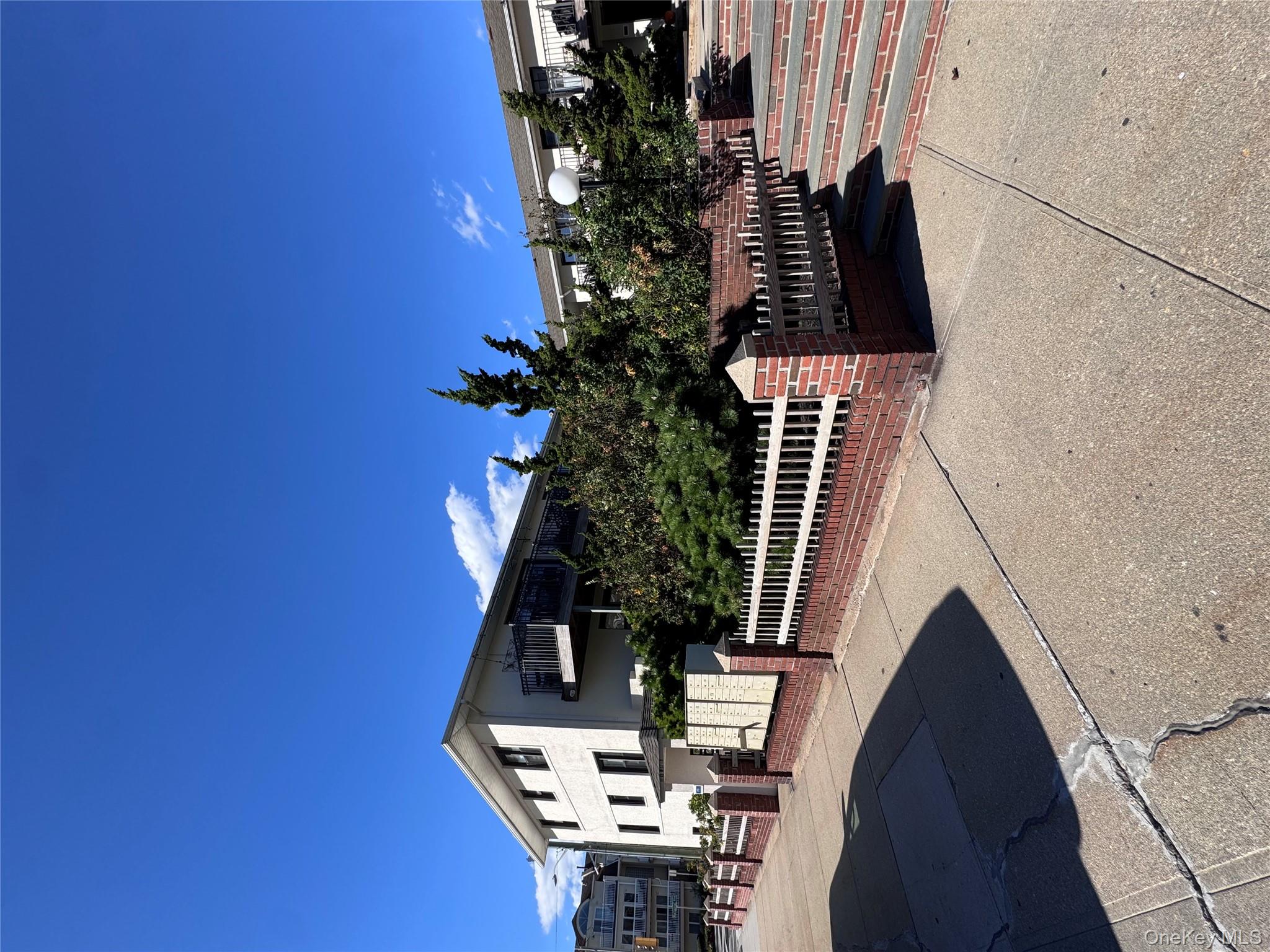 65 W Broadway # 7G, Long Beach, NY 11561