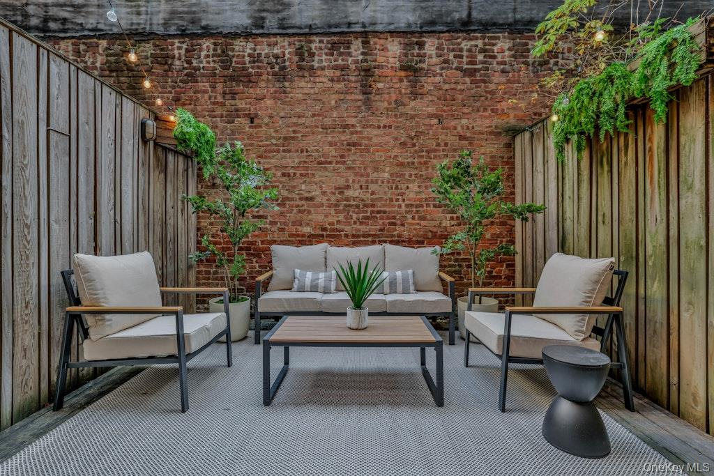 155 W 15th Street # 1E, New York (Manhattan), NY 10011