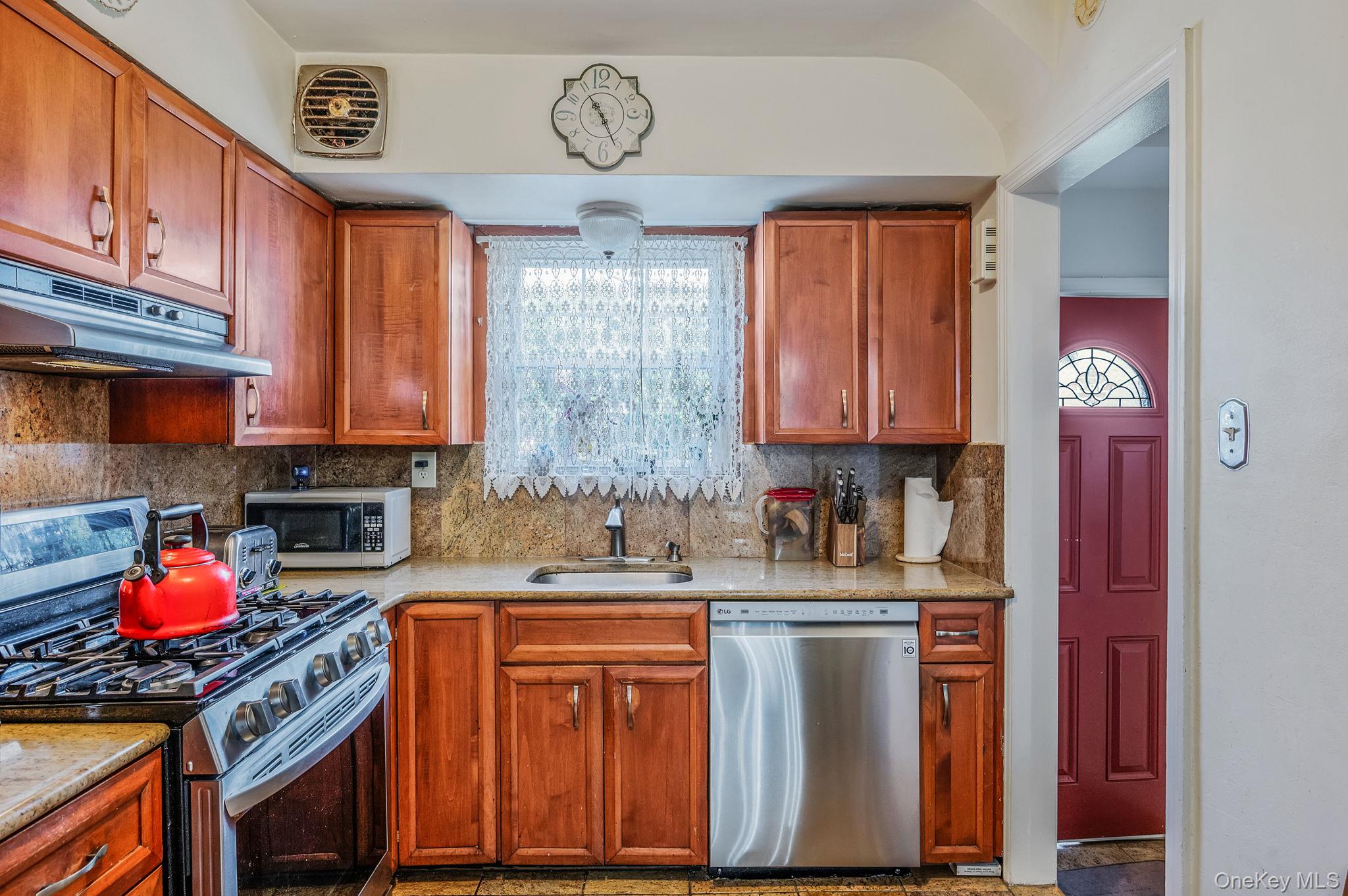 115-82 237th Street, Elmont, NY 11003