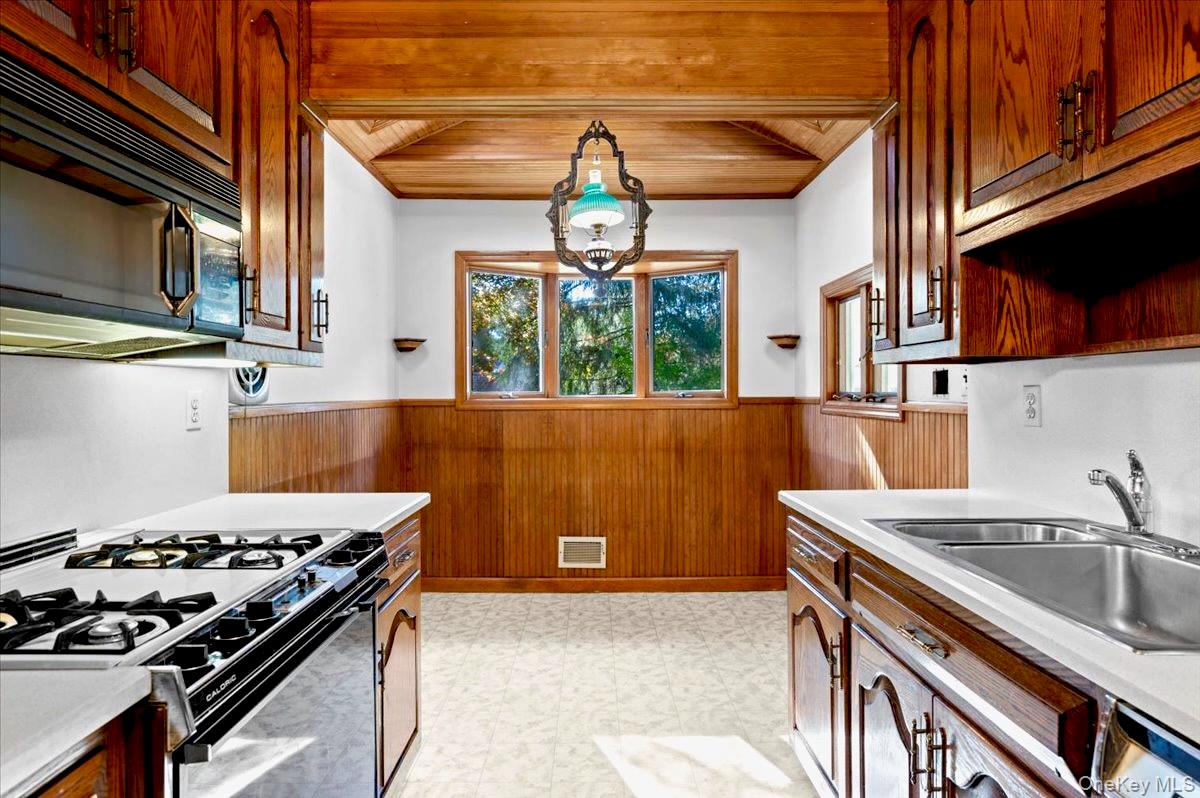 31 Blauvelt Road, Blauvelt, NY 10913