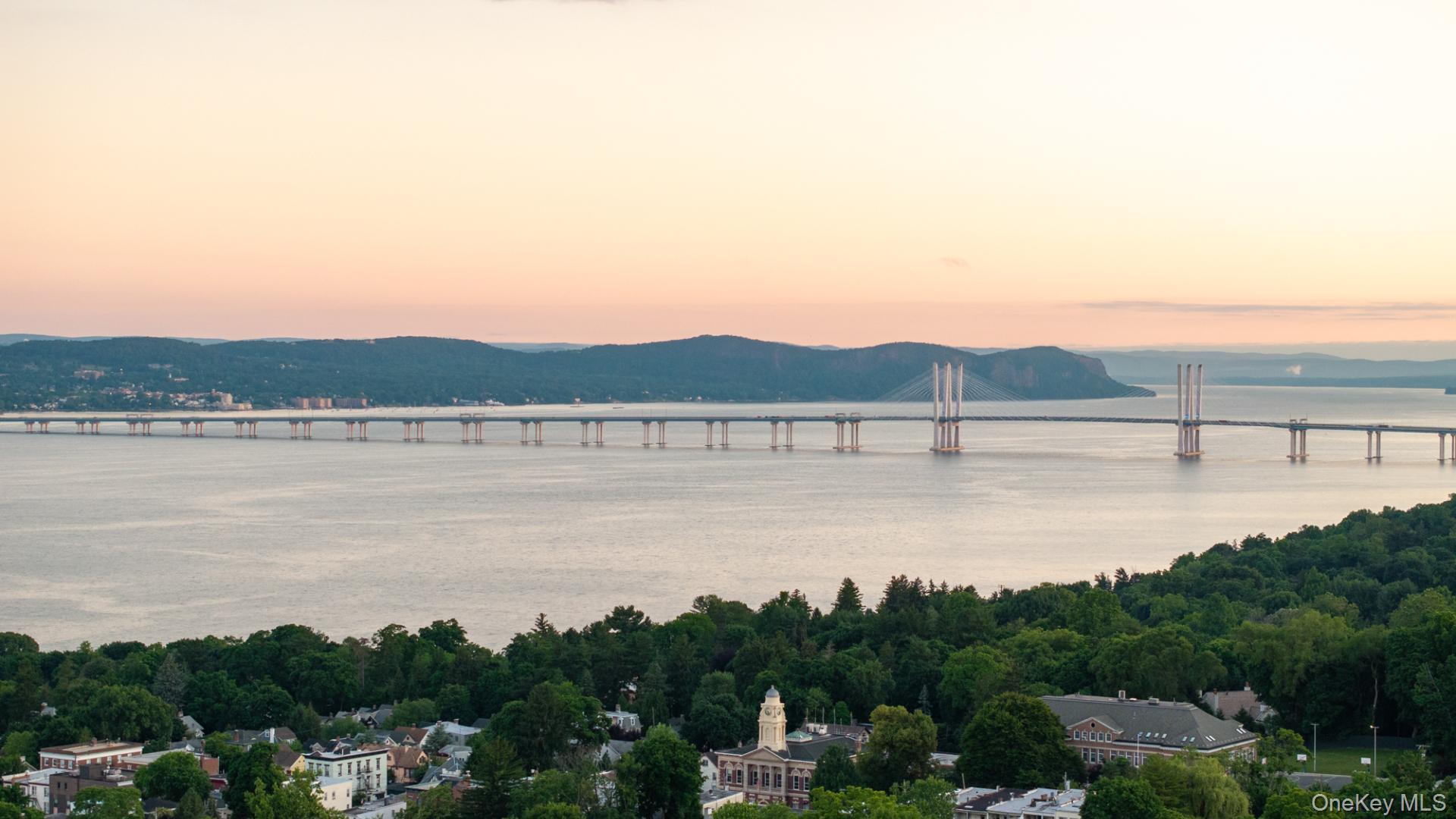 17 Marker Ridge # 17, Irvington, NY 10533