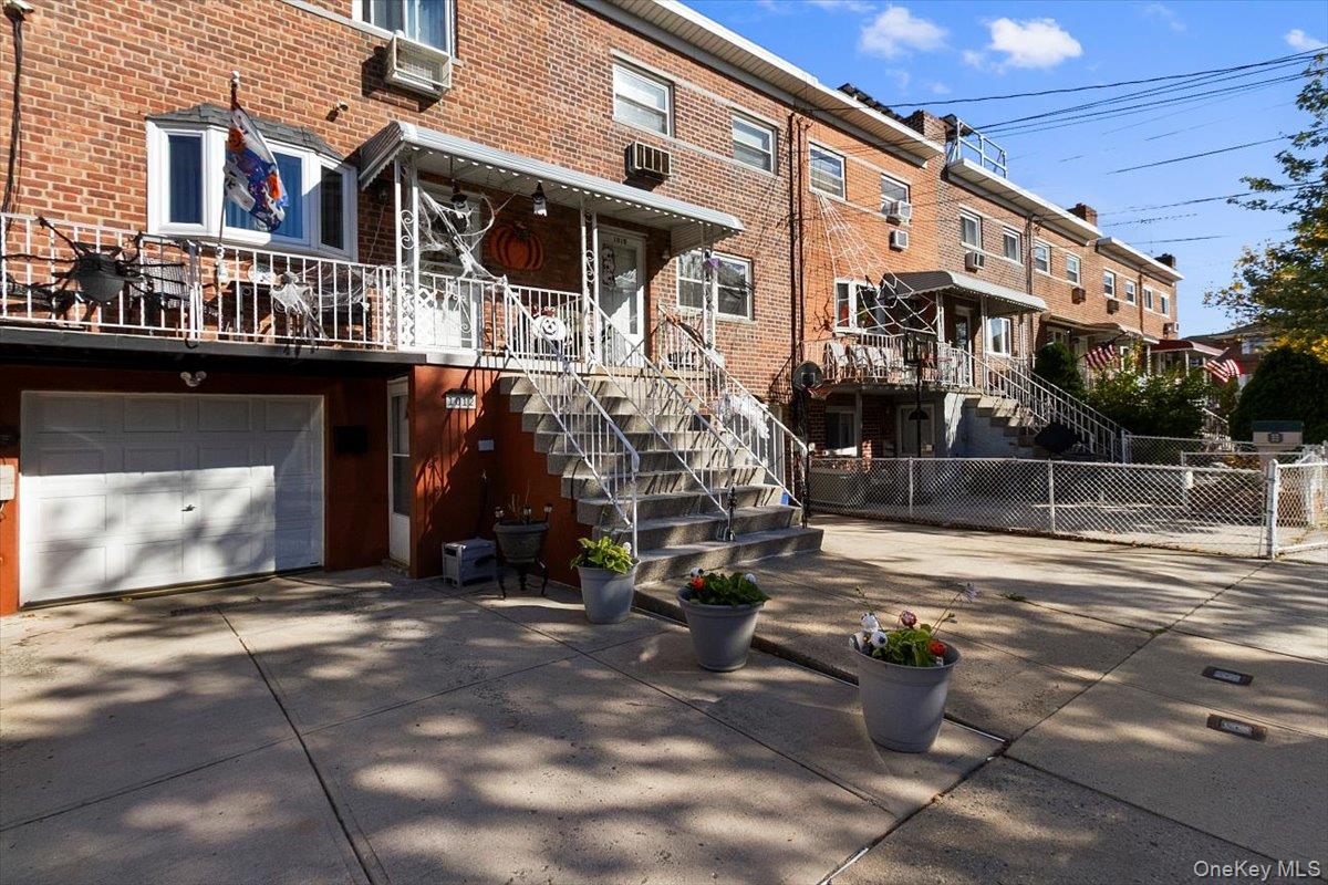 1012 Vincent Avenue, Bronx, NY 10465