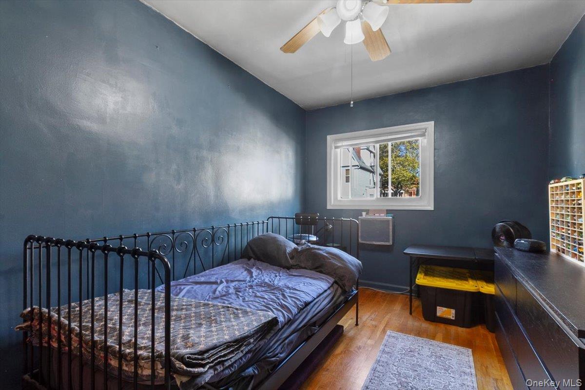 1012 Vincent Avenue, Bronx, NY 10465