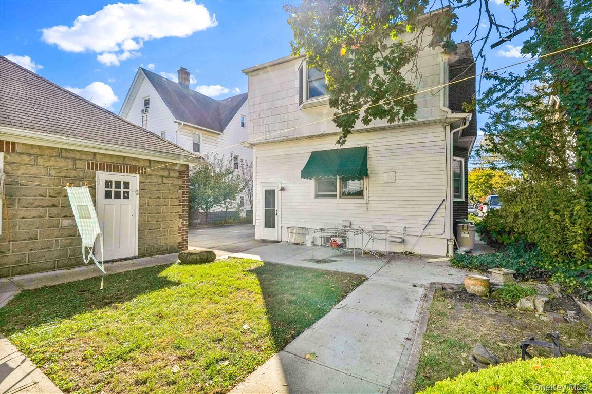 86-09 104th Street, Richmond Hill North, NY 11418