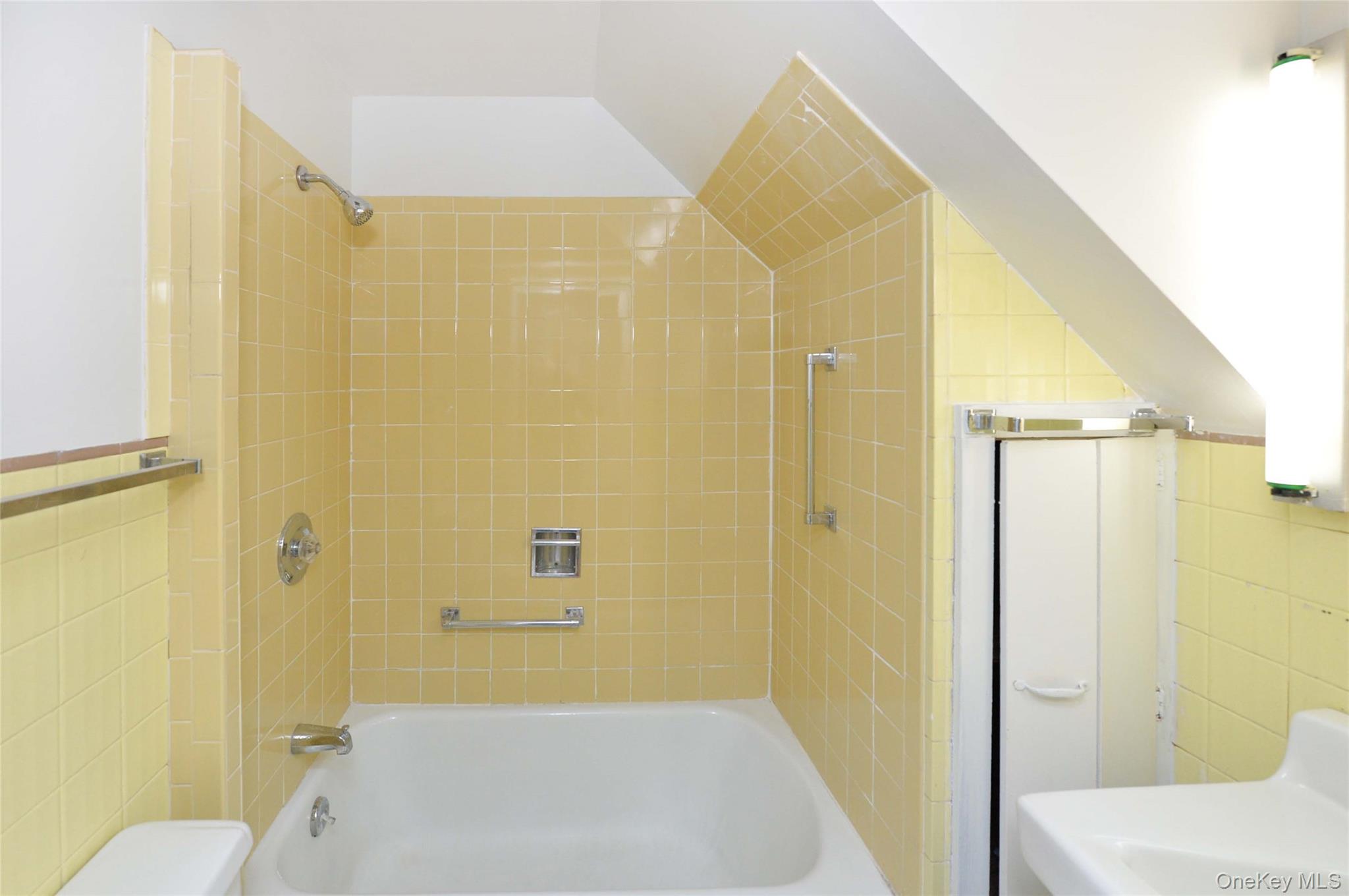 19 Johnsontown Road, Sloatsburg, NY 10974