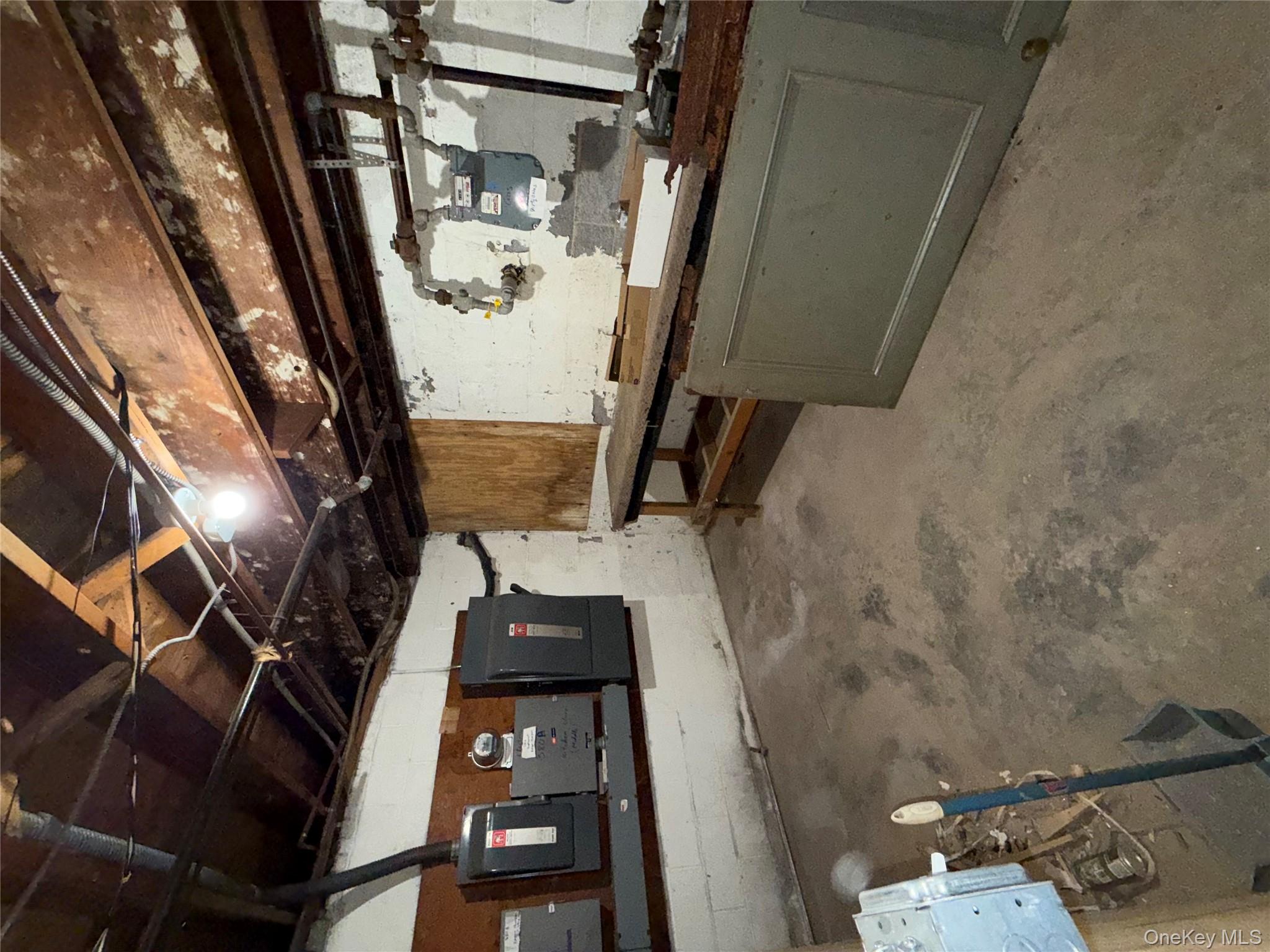 380 Main Street # B, Poughkeepsie, NY 12601