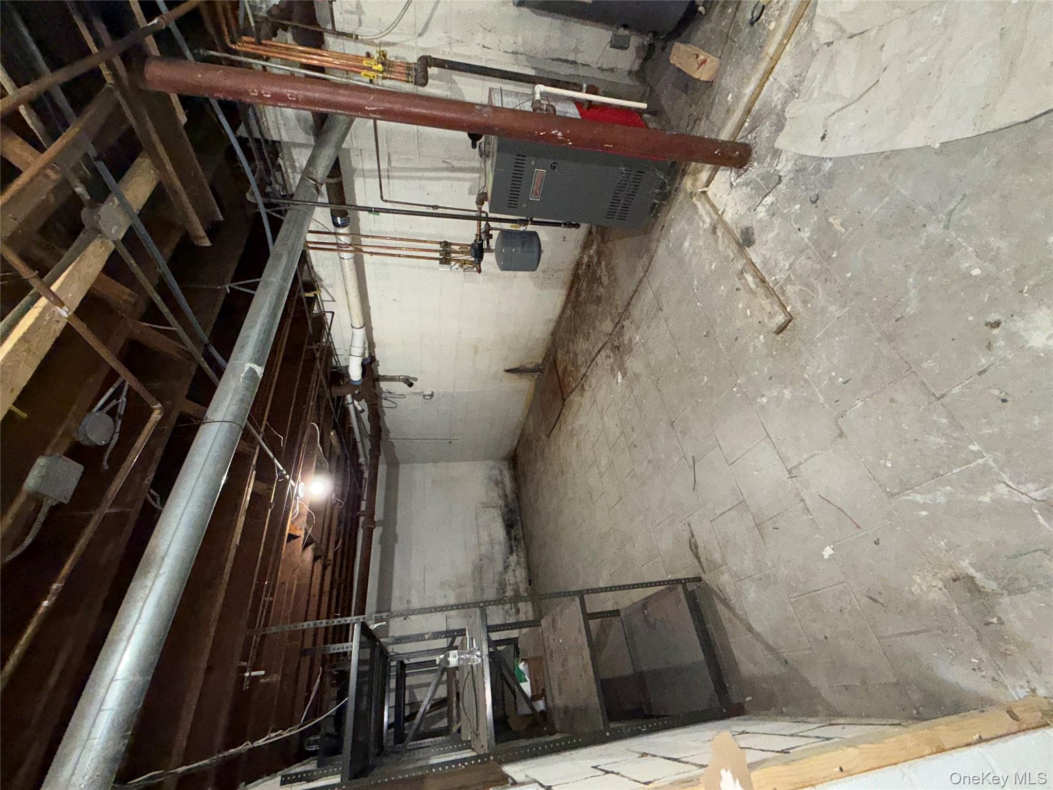 380 Main Street # B, Poughkeepsie, NY 12601