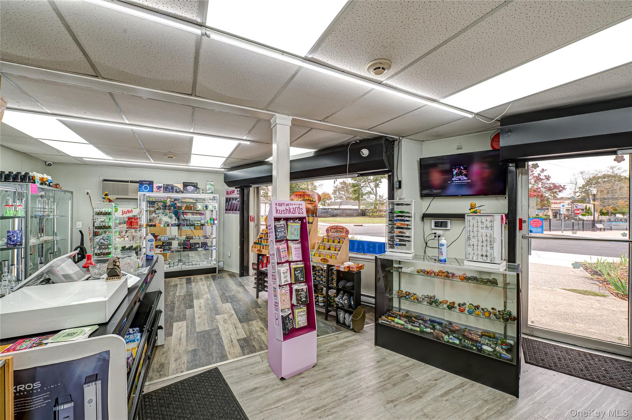 19 Granny Road, Farmingville, NY 11738