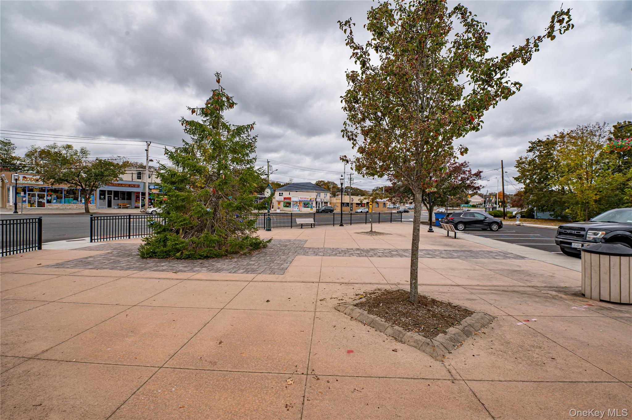 19 Granny Road, Farmingville, NY 11738