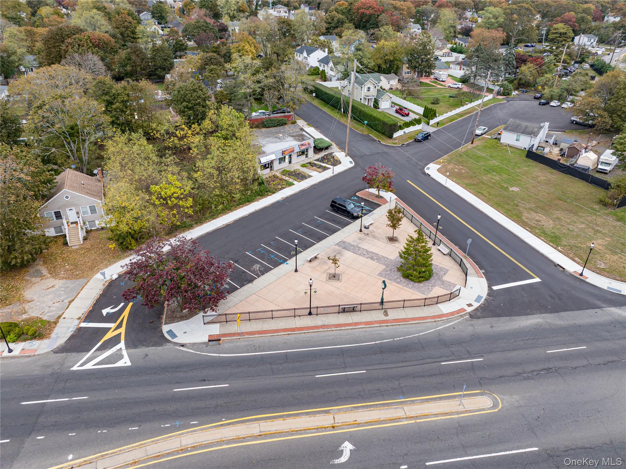 19 Granny Road, Farmingville, NY 11738