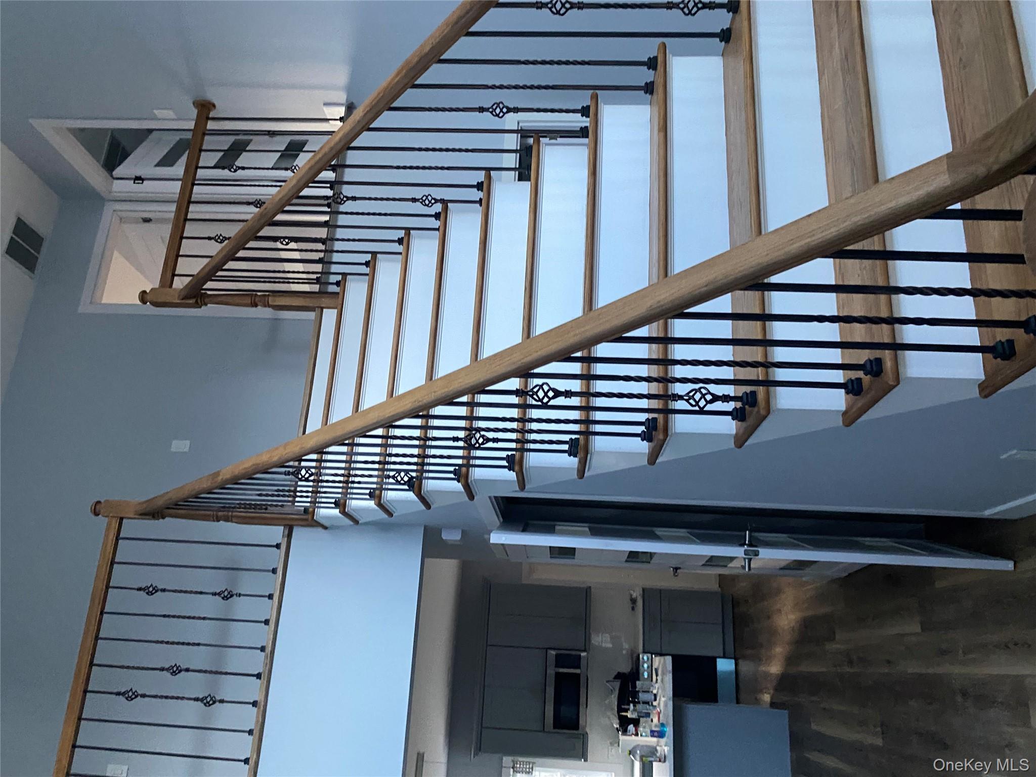 44 Roslyn Ridge Road, White Lake, NY 12762