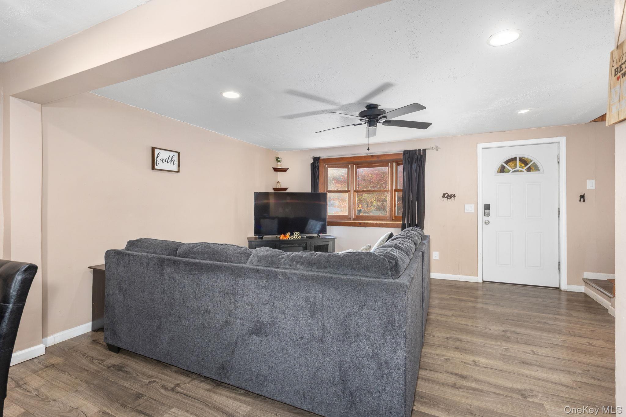 104 Riley Road, New Windsor, NY 12553