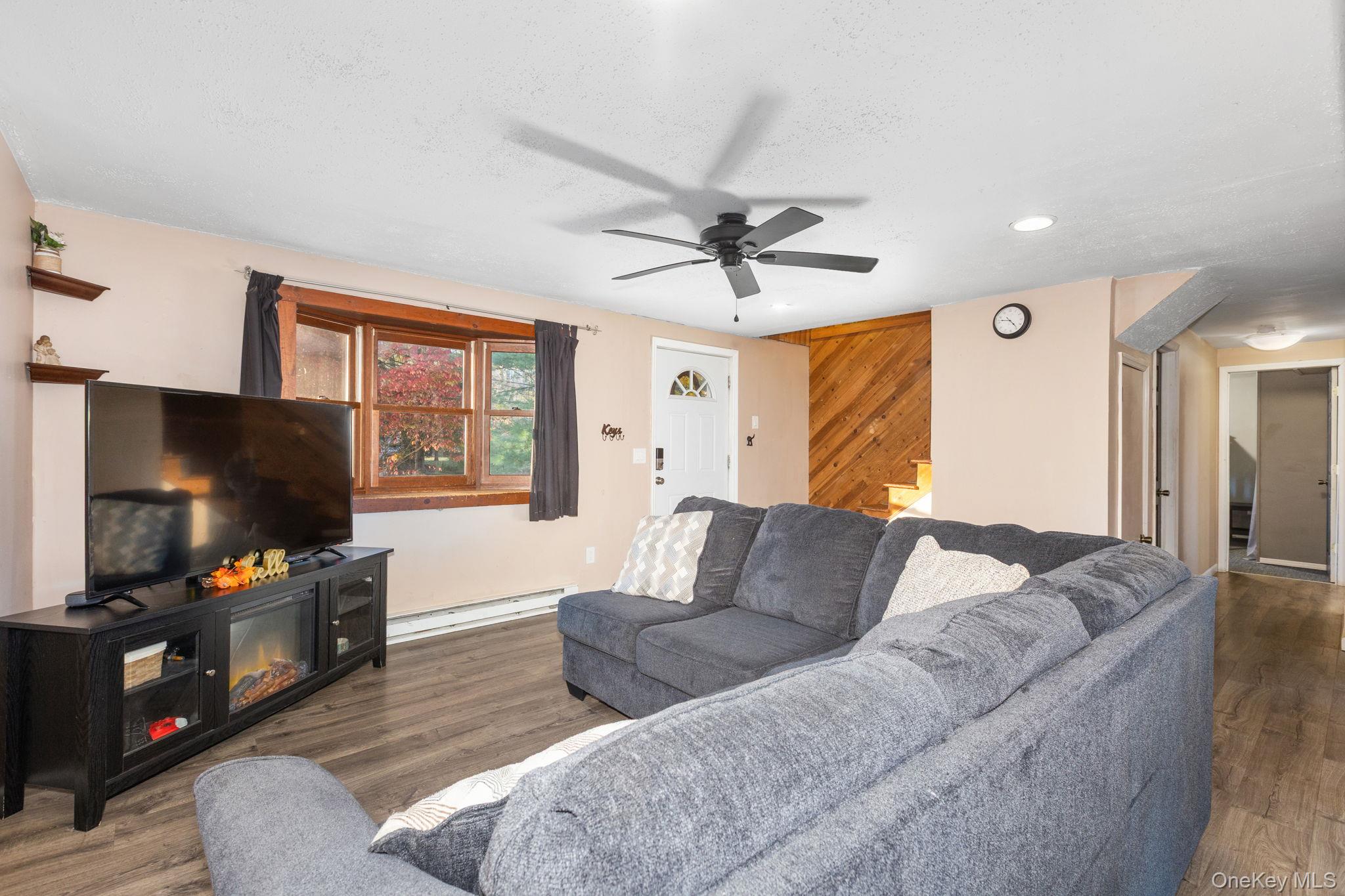 104 Riley Road, New Windsor, NY 12553